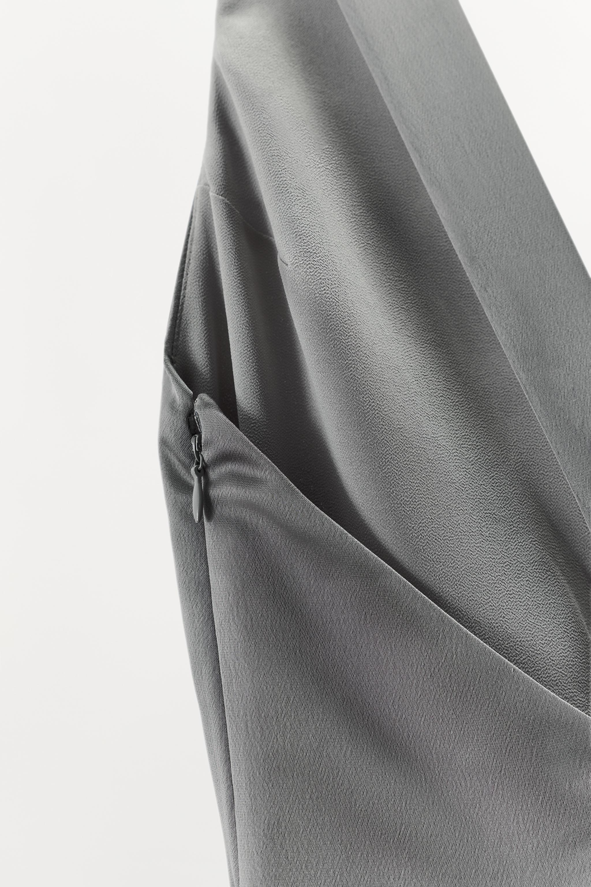 LONG SATIN EFFECT DRESS