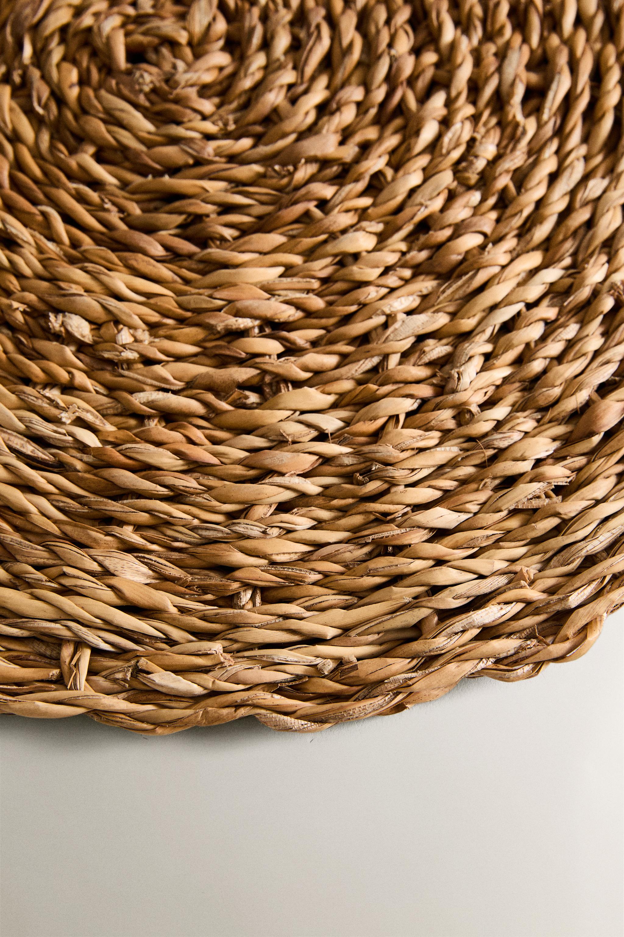 WOVEN FIBER PLACEMAT