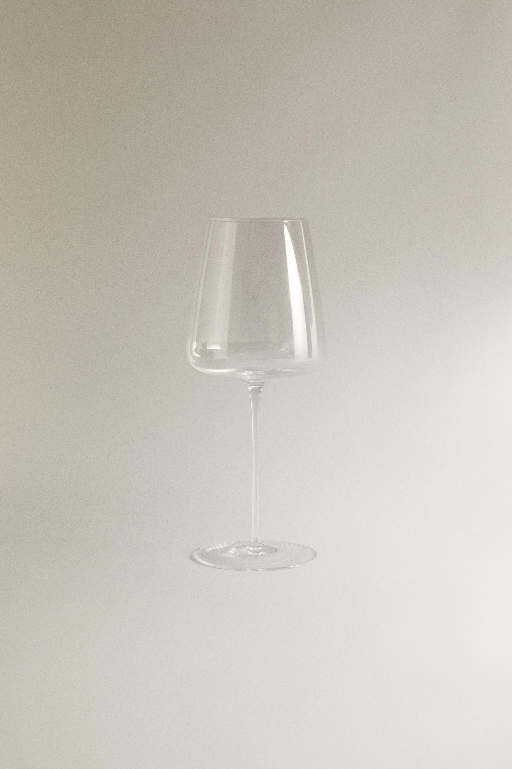 ULTRA LIGHTWEIGHT GLASS WINE GLASS