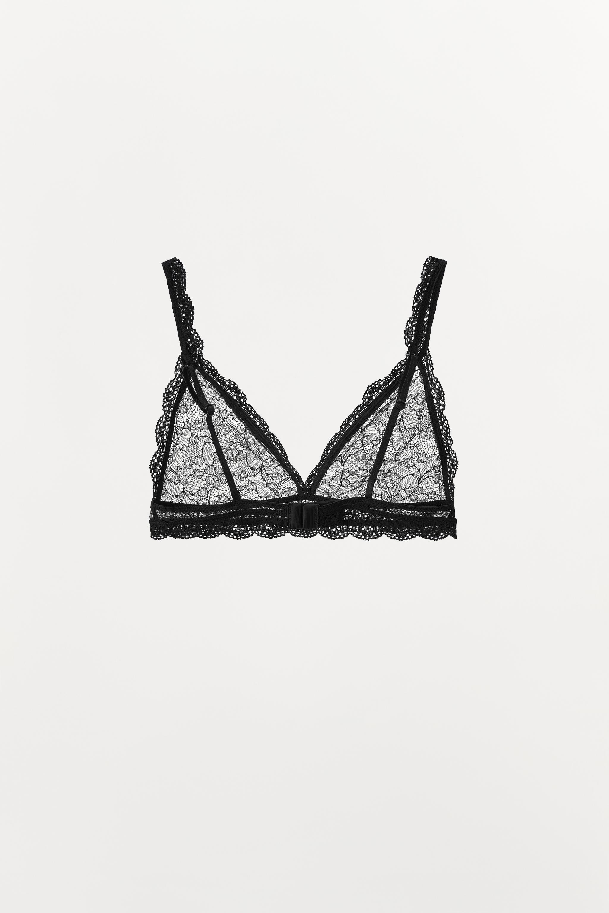 LACE TRIANGLE BRALETTE