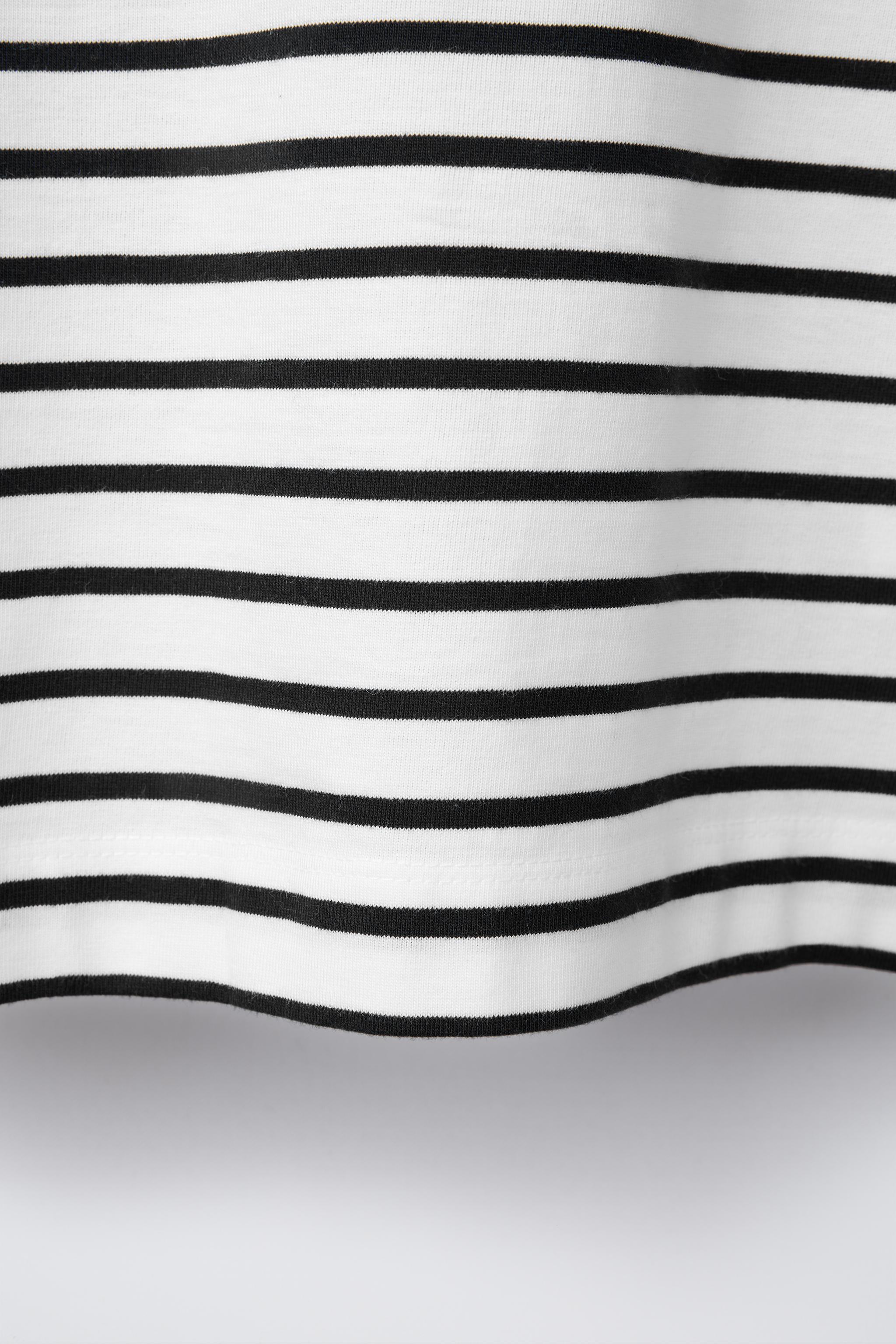 STRIPED EYELASH T-SHIRT