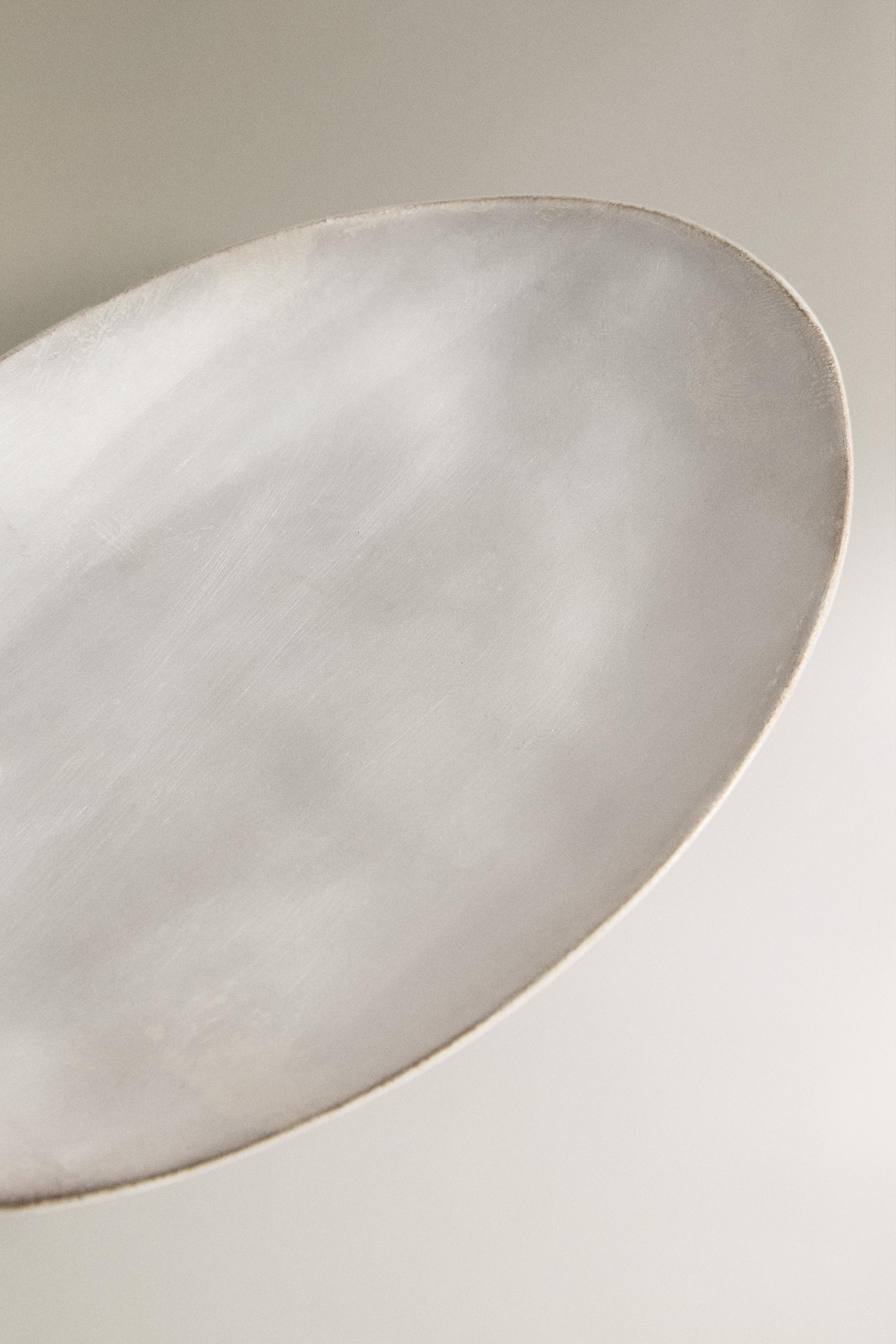 SHINY CERAMIC SOAP DISH