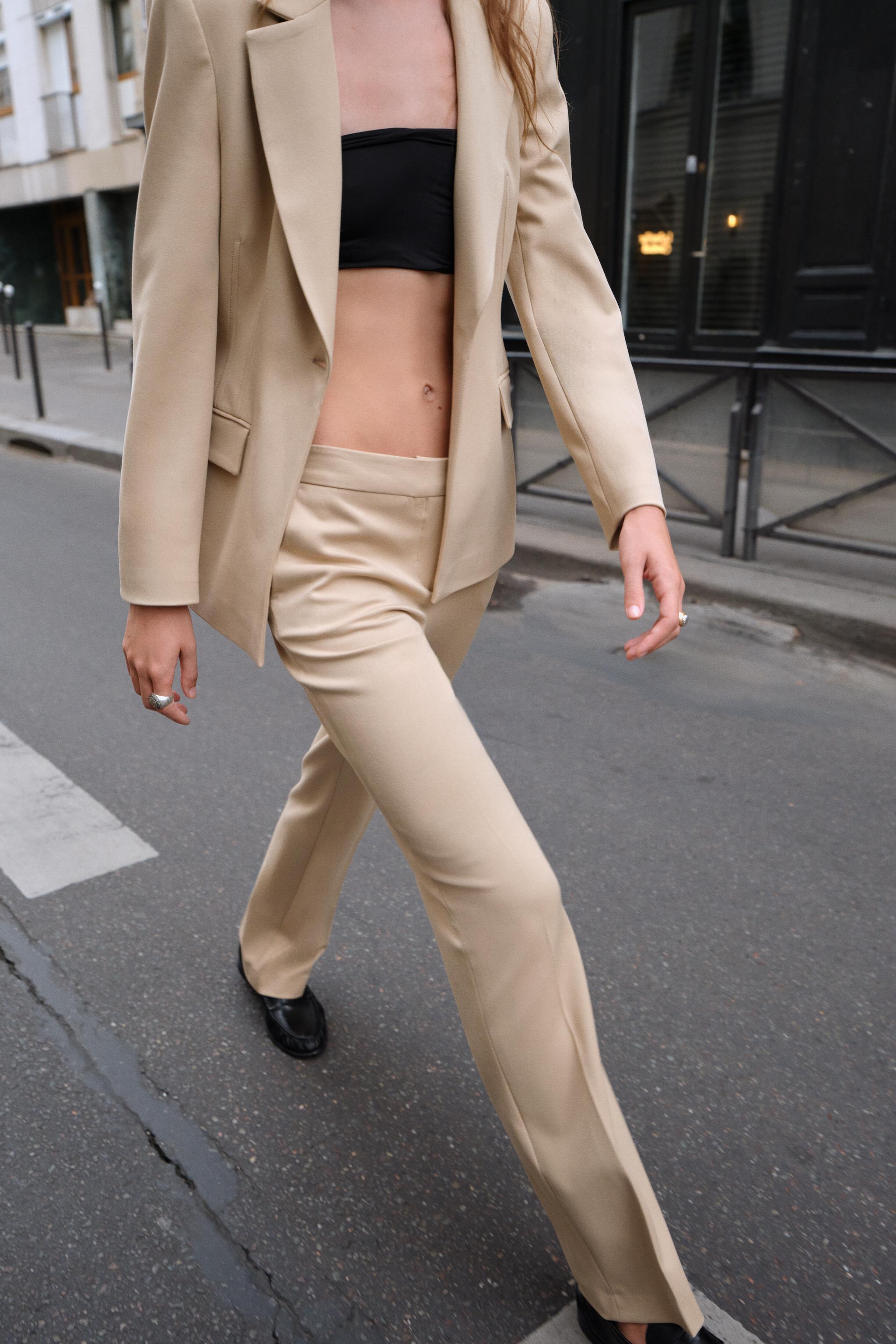 LOW RISE FLARE PANTS