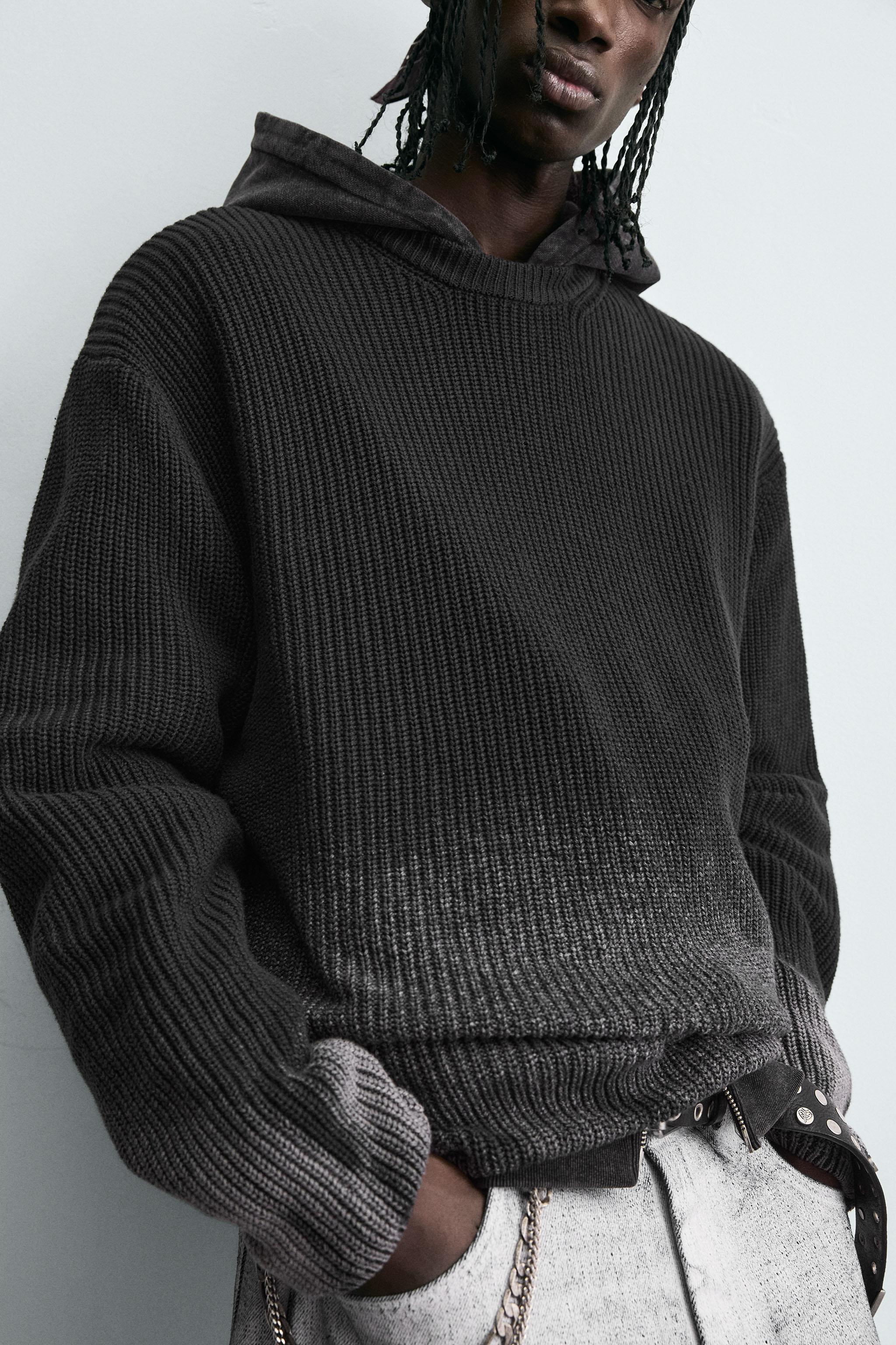 SPRAY EFFECT SWEATER