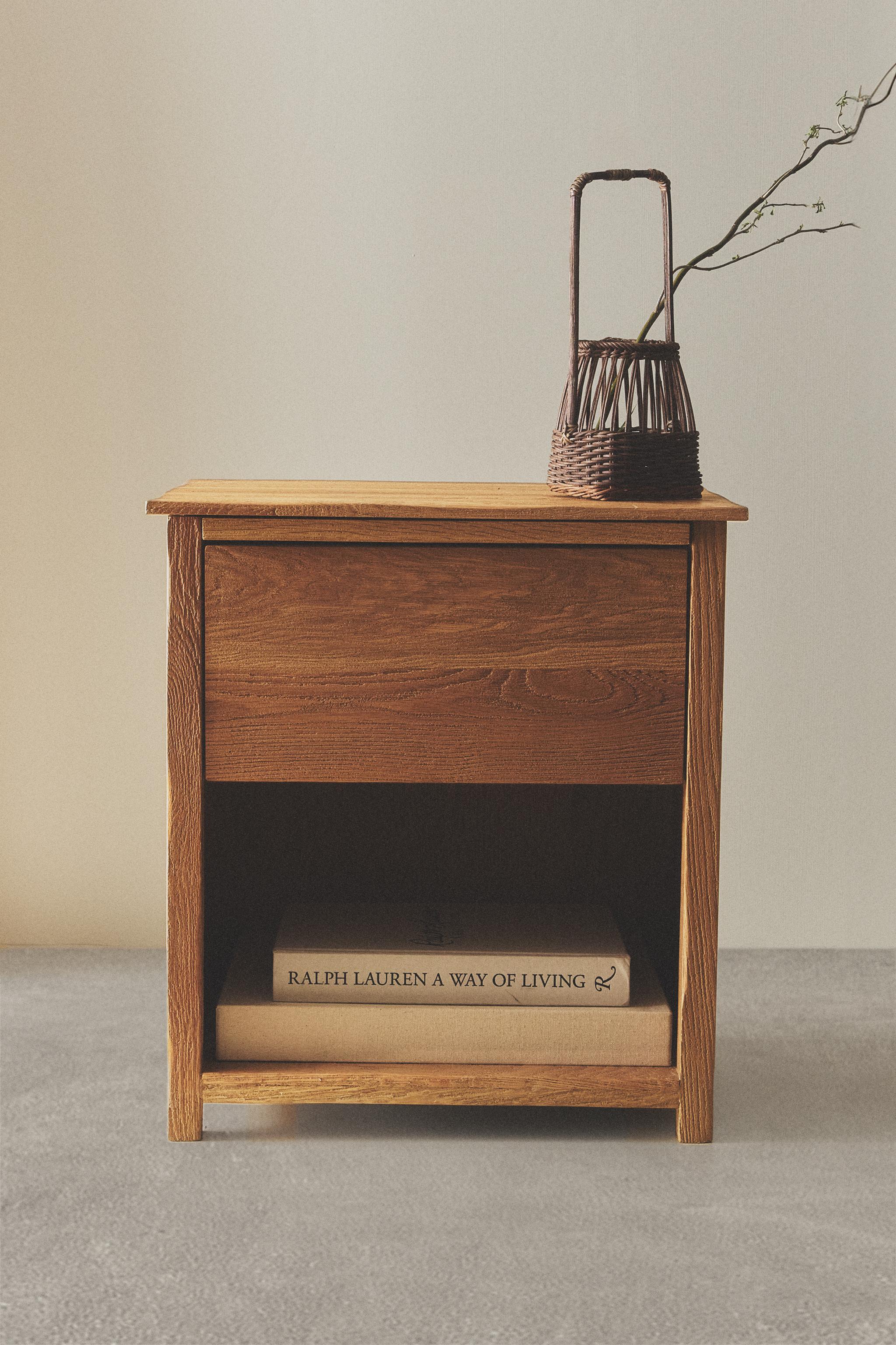 OAK NIGHTSTAND