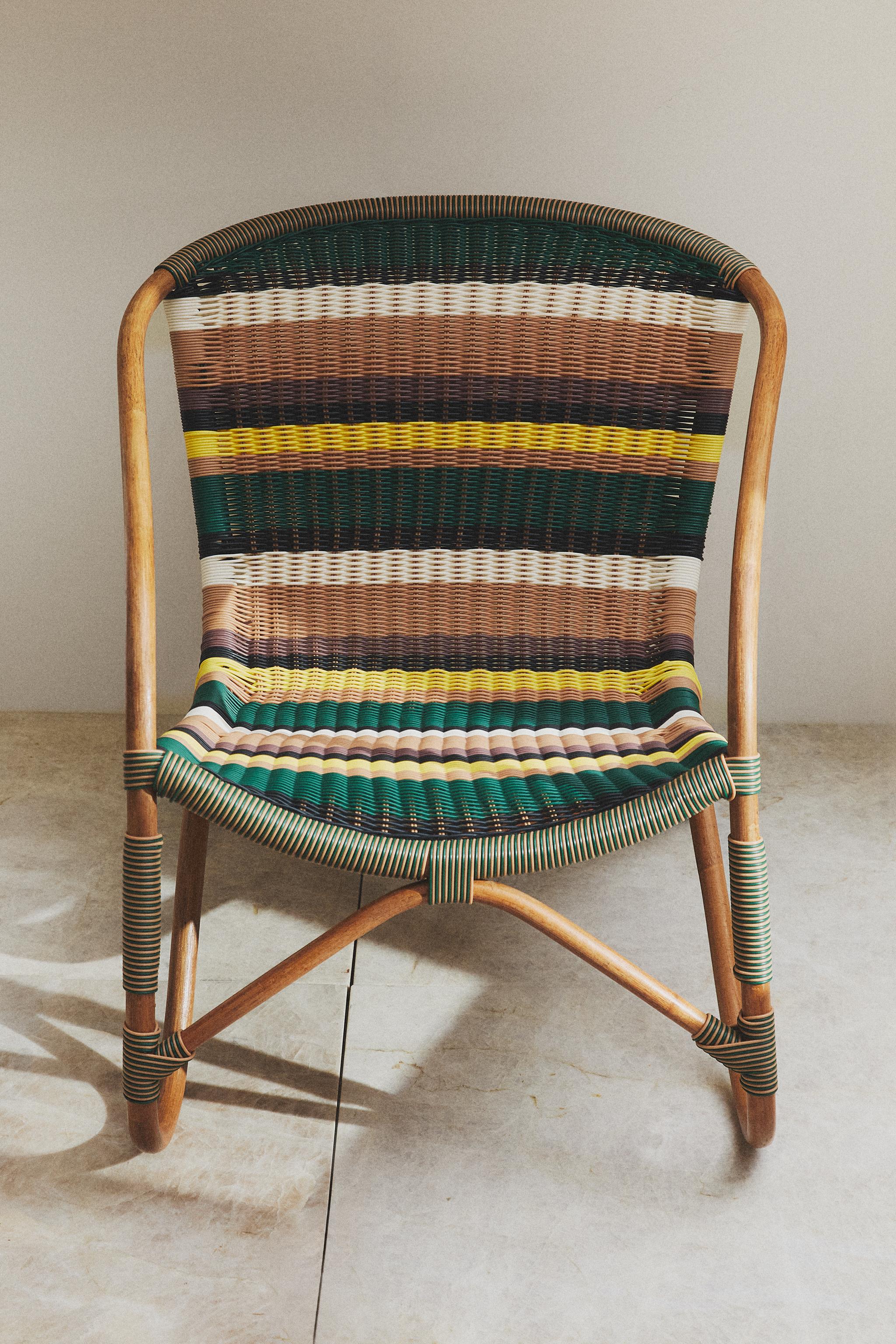 MULTICOLORED WOVEN CHAIR X COLLAGERIE
