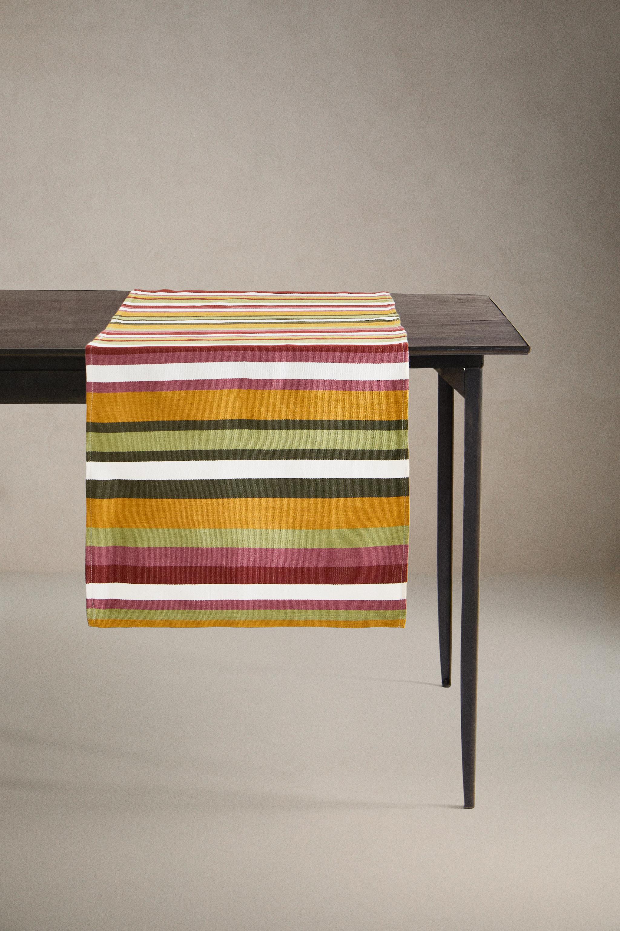 COTTON TABLE RUNNER WITH MULTICOLORED STRIPES