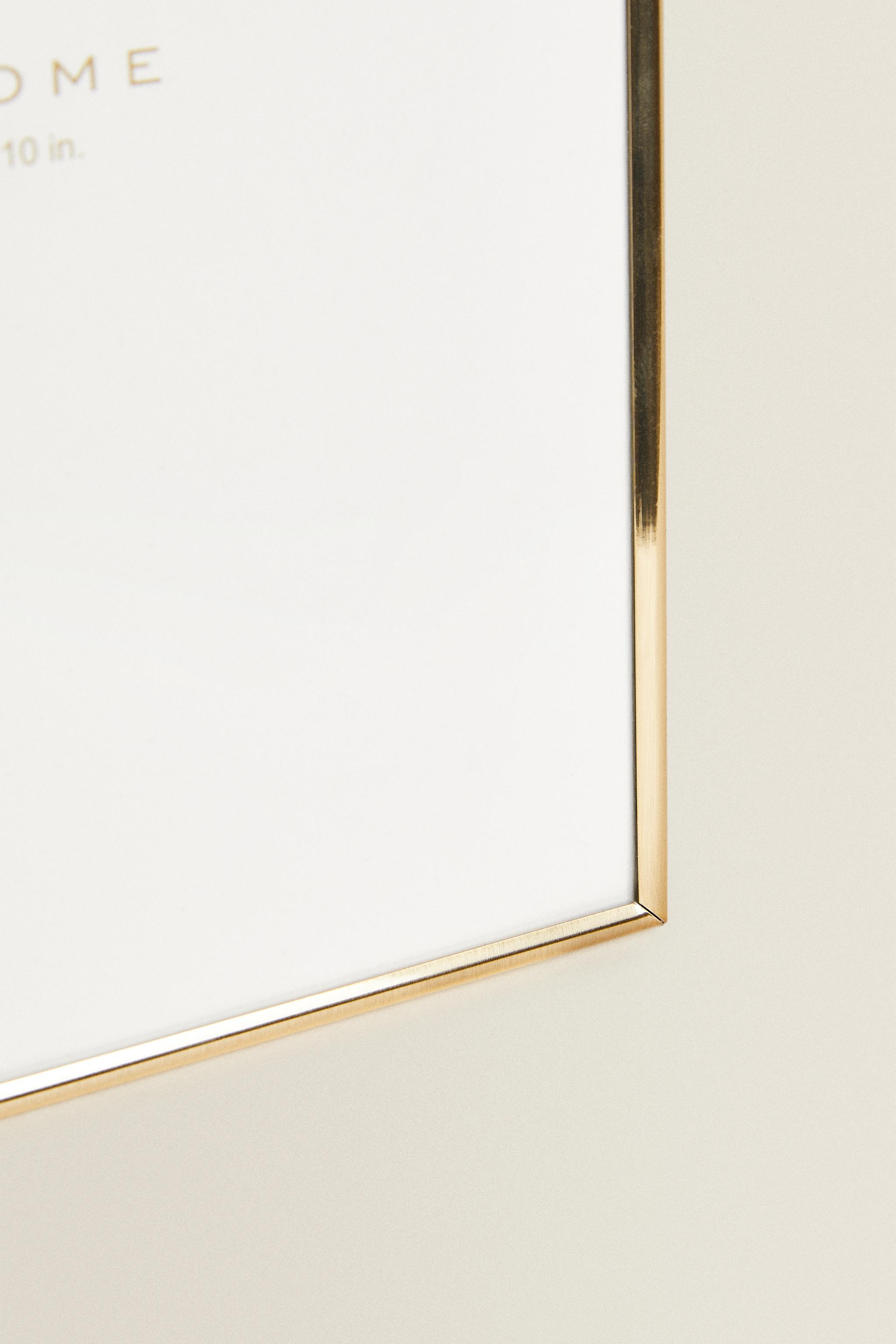GOLDEN METAL PHOTO FRAME