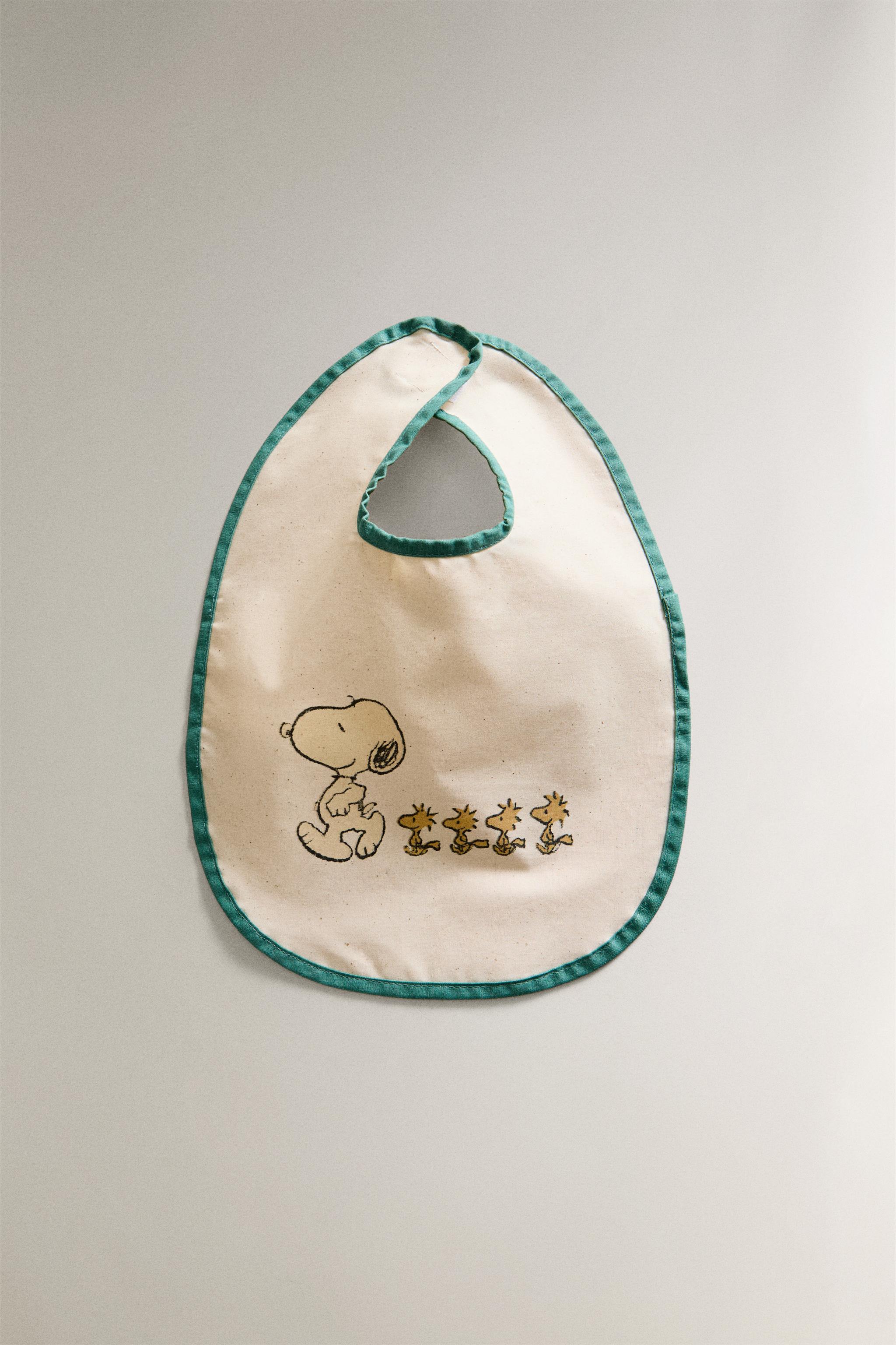 CHILDREN'S PEANUTS™ RESIN-COATED BIB