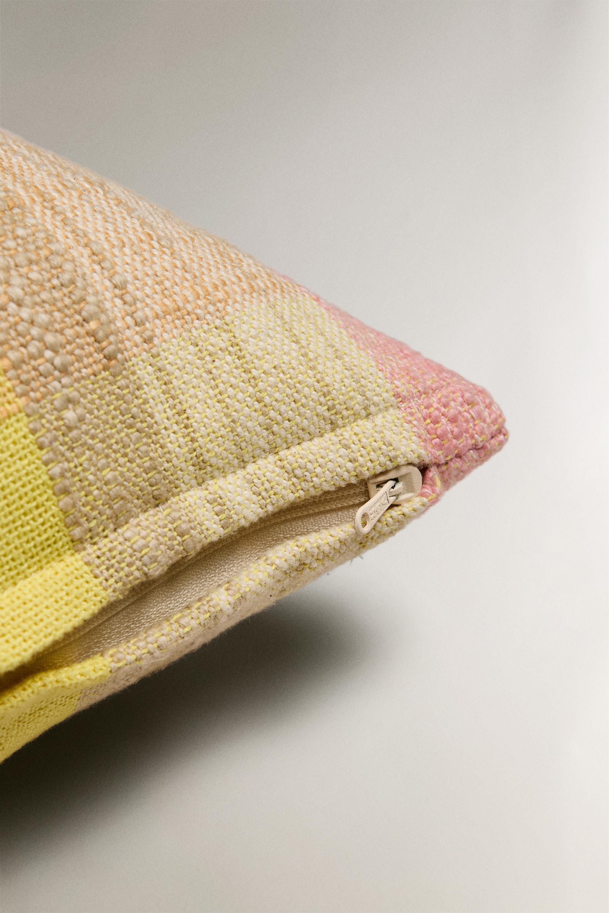 CHECK THROW PILLOW COVER