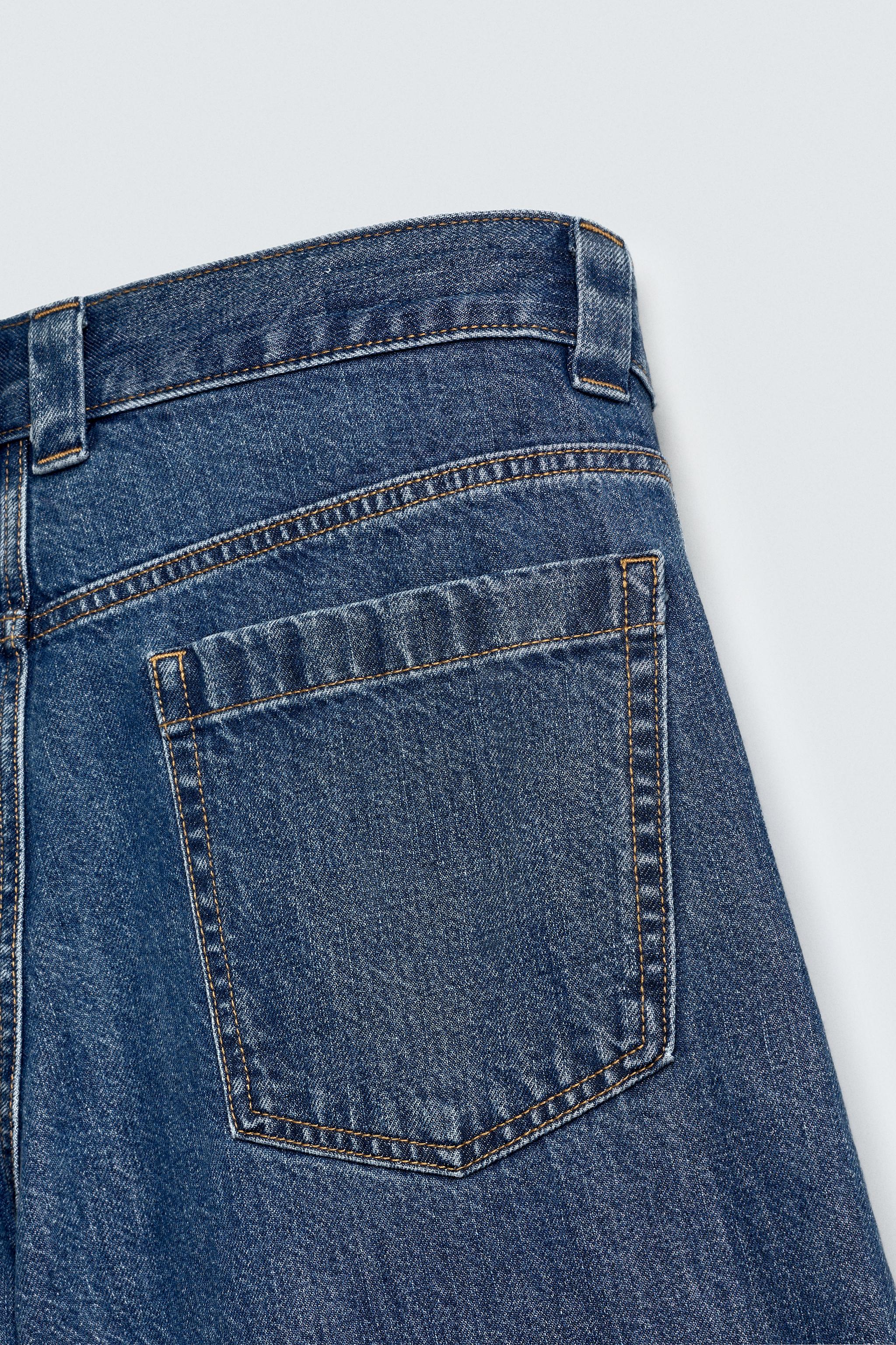 PLEATED RELAXED FIT DENIM SHORTS