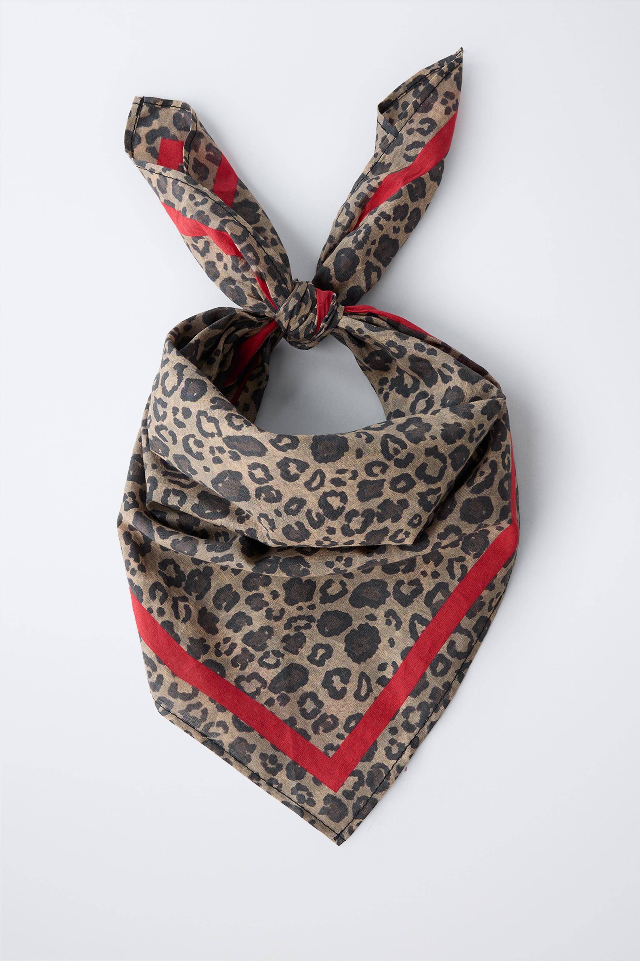 SQUARE ANIMAL PRINT BANDANA