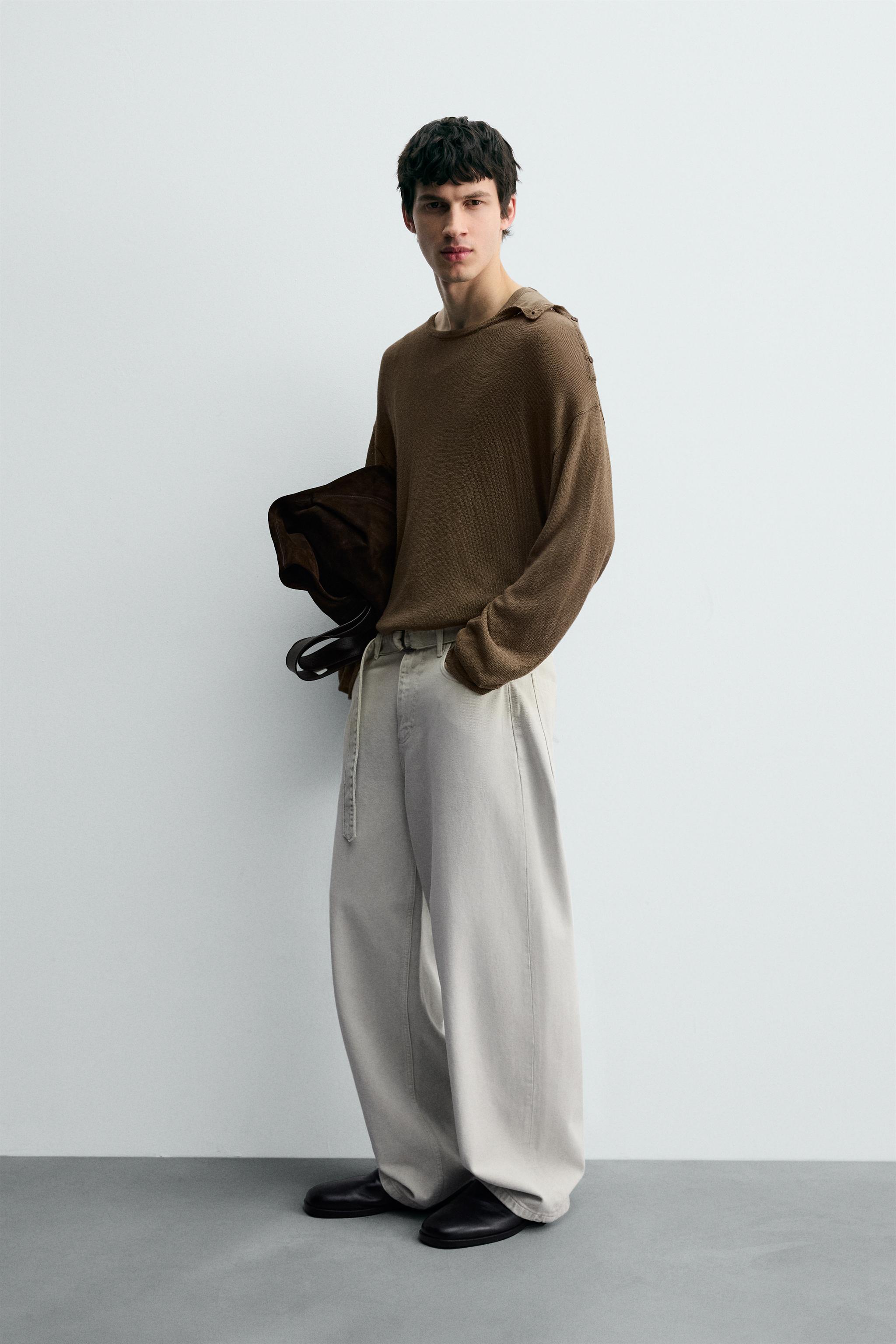 RELAXED FIT BELTED JEANS