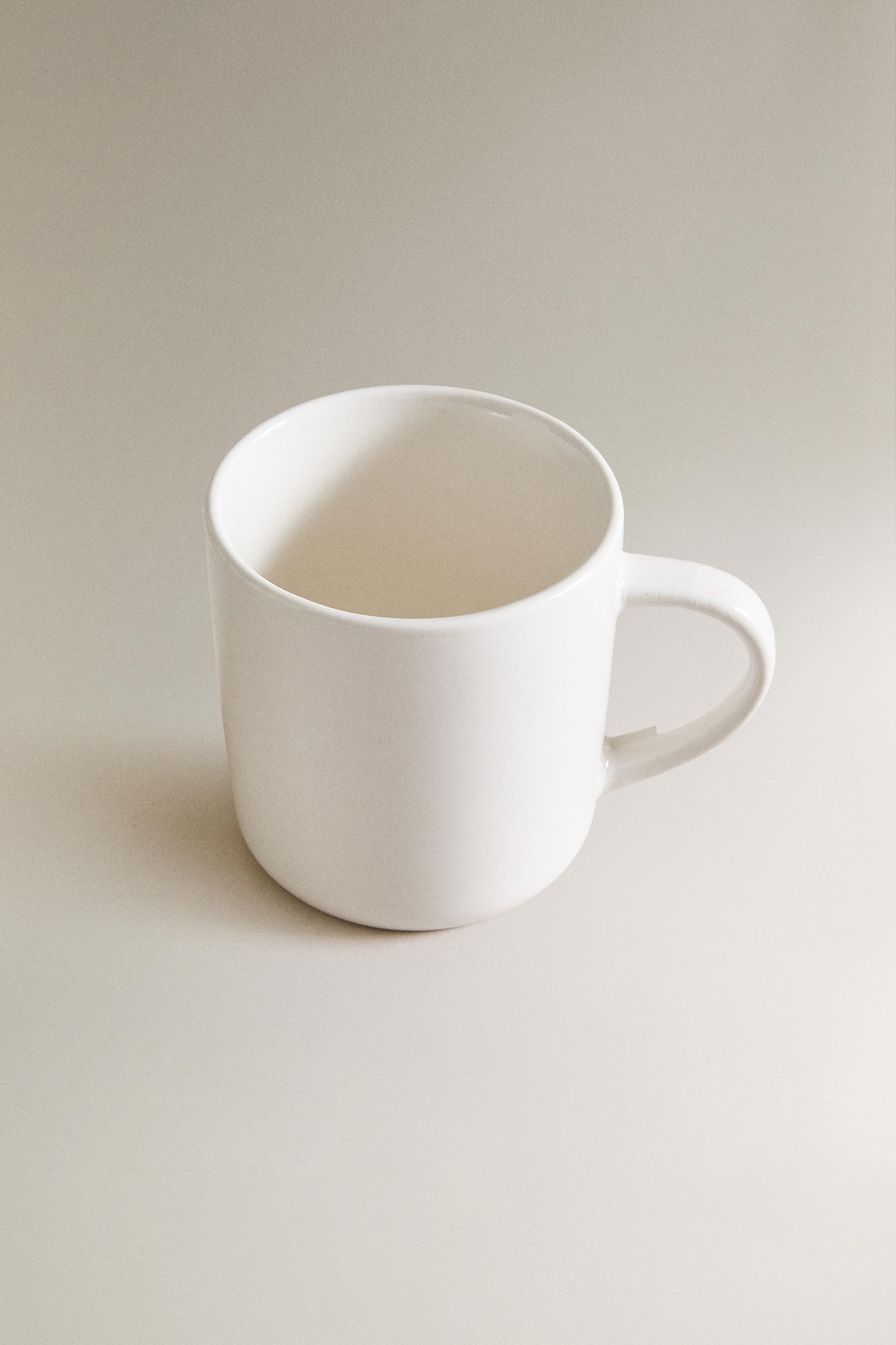 STONEWARE MUG