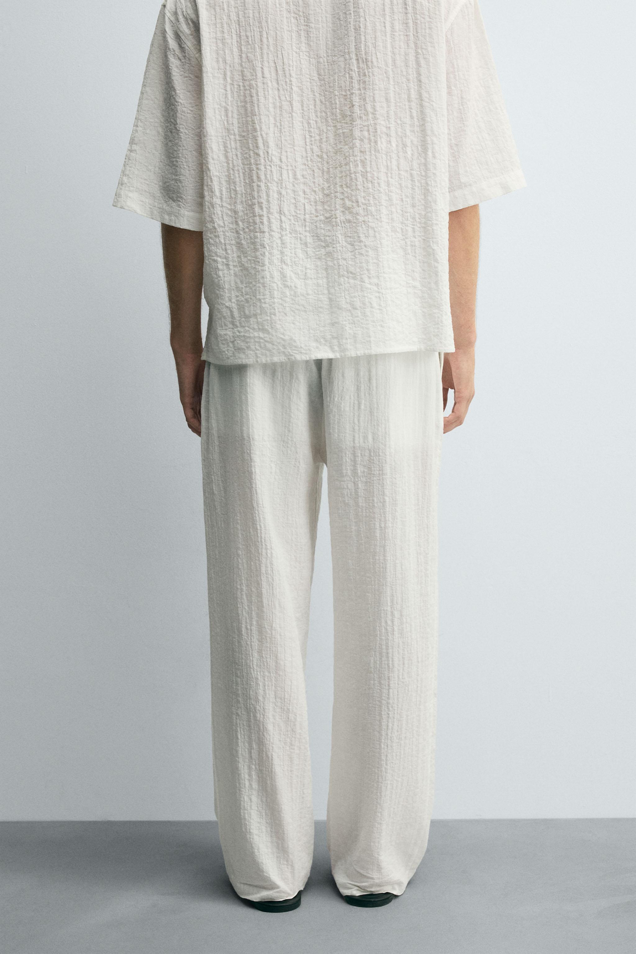 TEXTURED RELAXED FIT PANTS