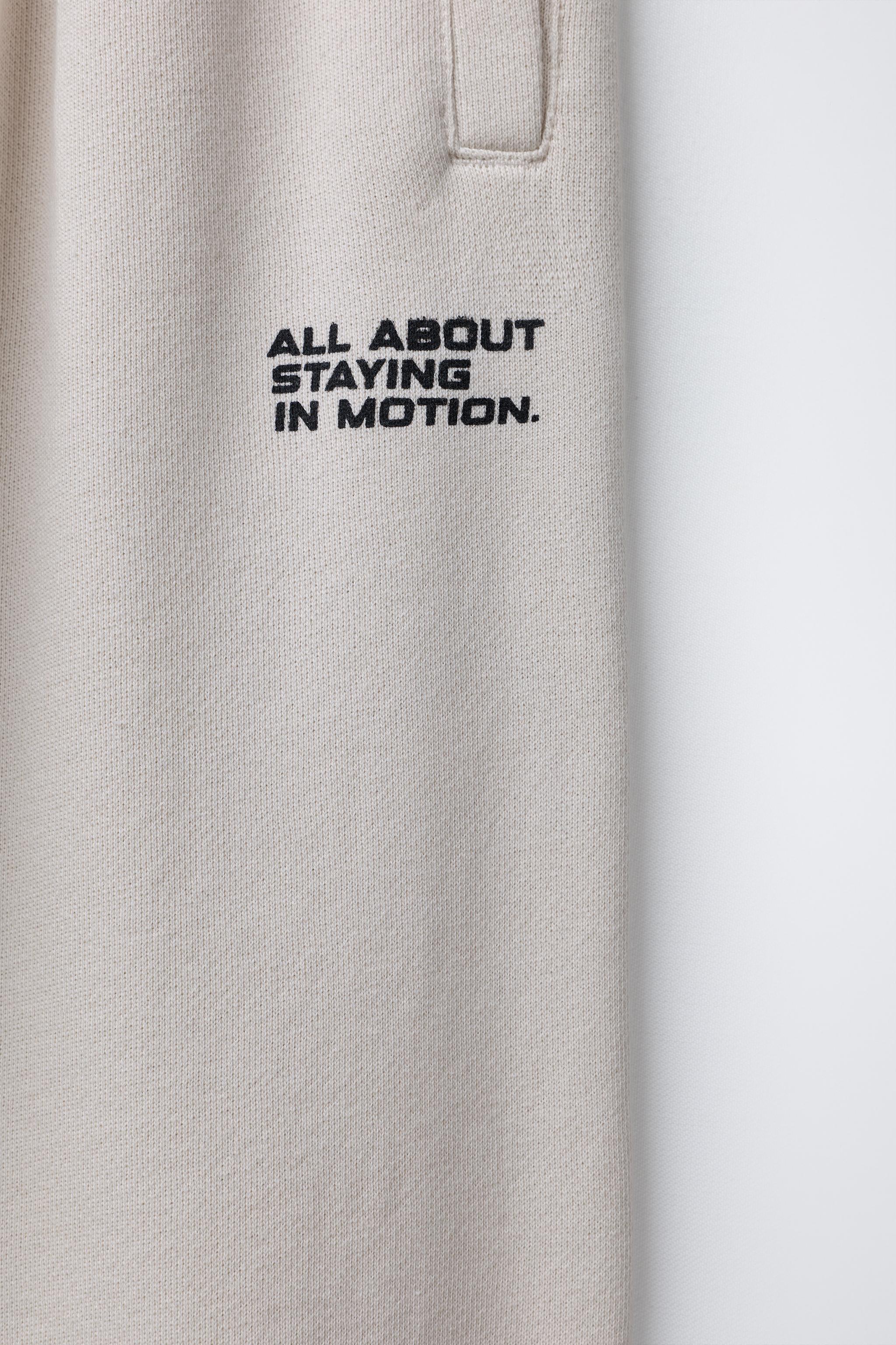 GRAFFITI PRINT JOGGER PANTS