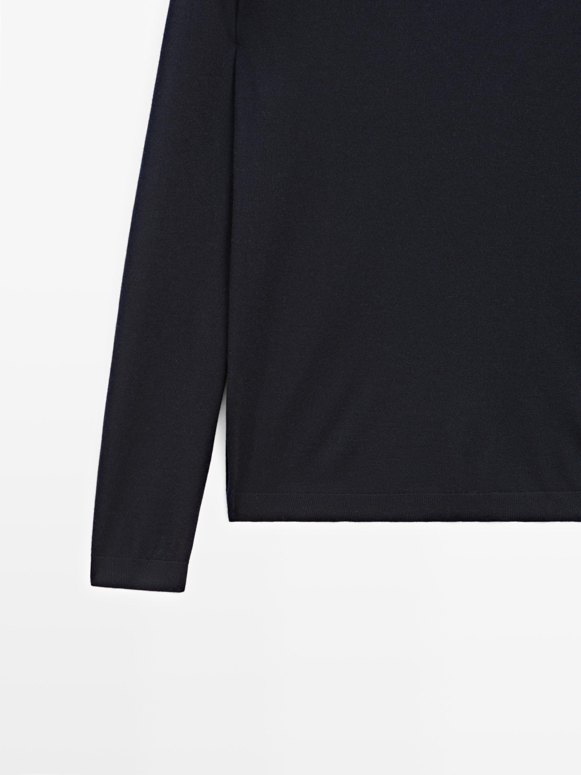 Knit 100% cashmere crew neck sweater