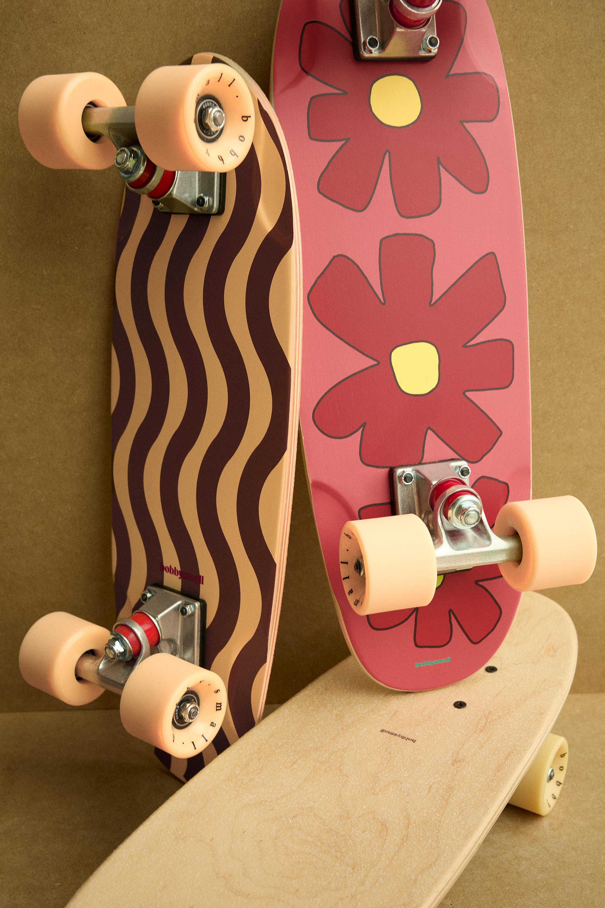 SPECKLE CRUISER BOBBY SMALL © SKATEBOARD