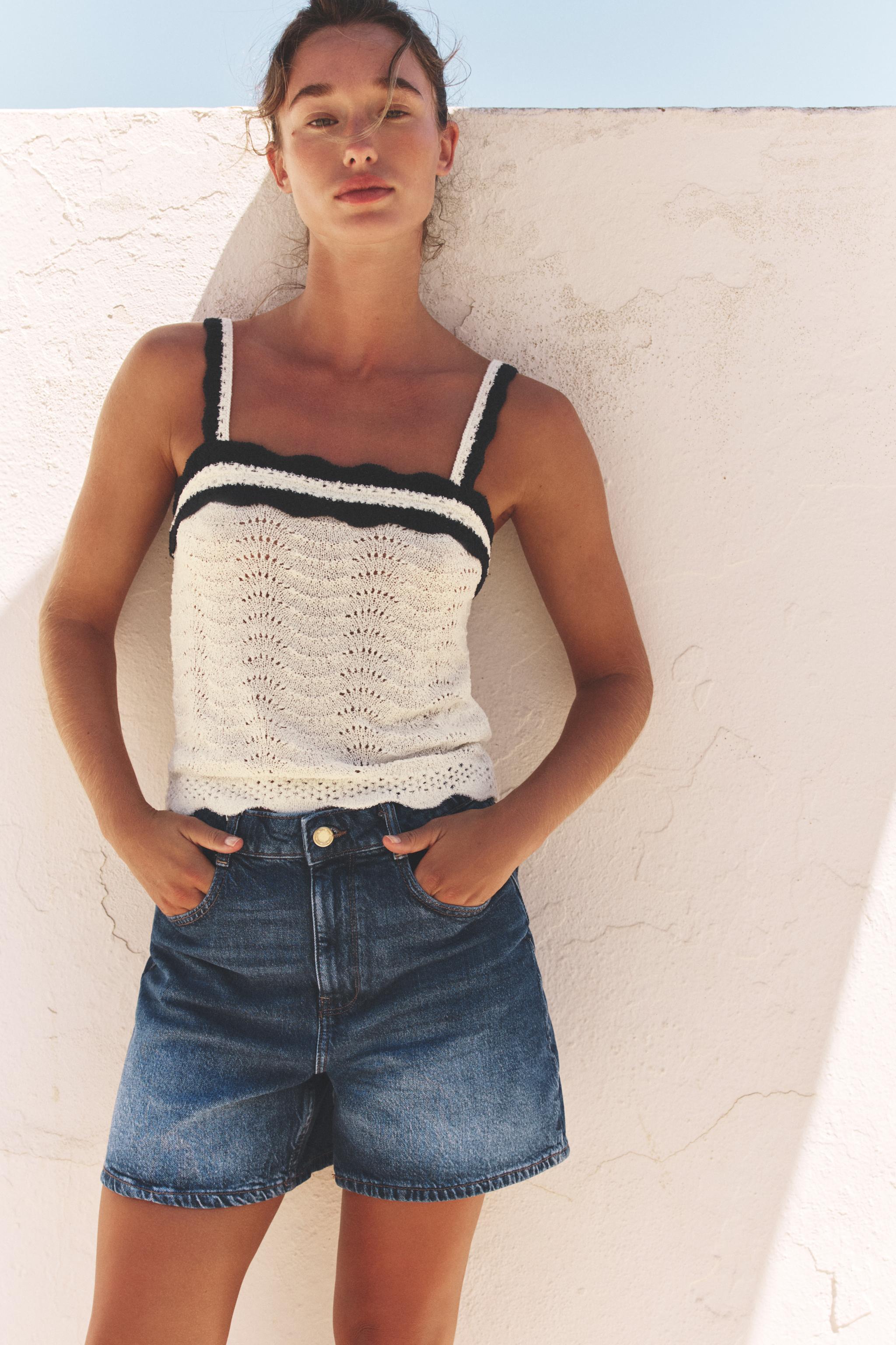 Z1975 HIGH-WAISTED MOM FIT SHORTS