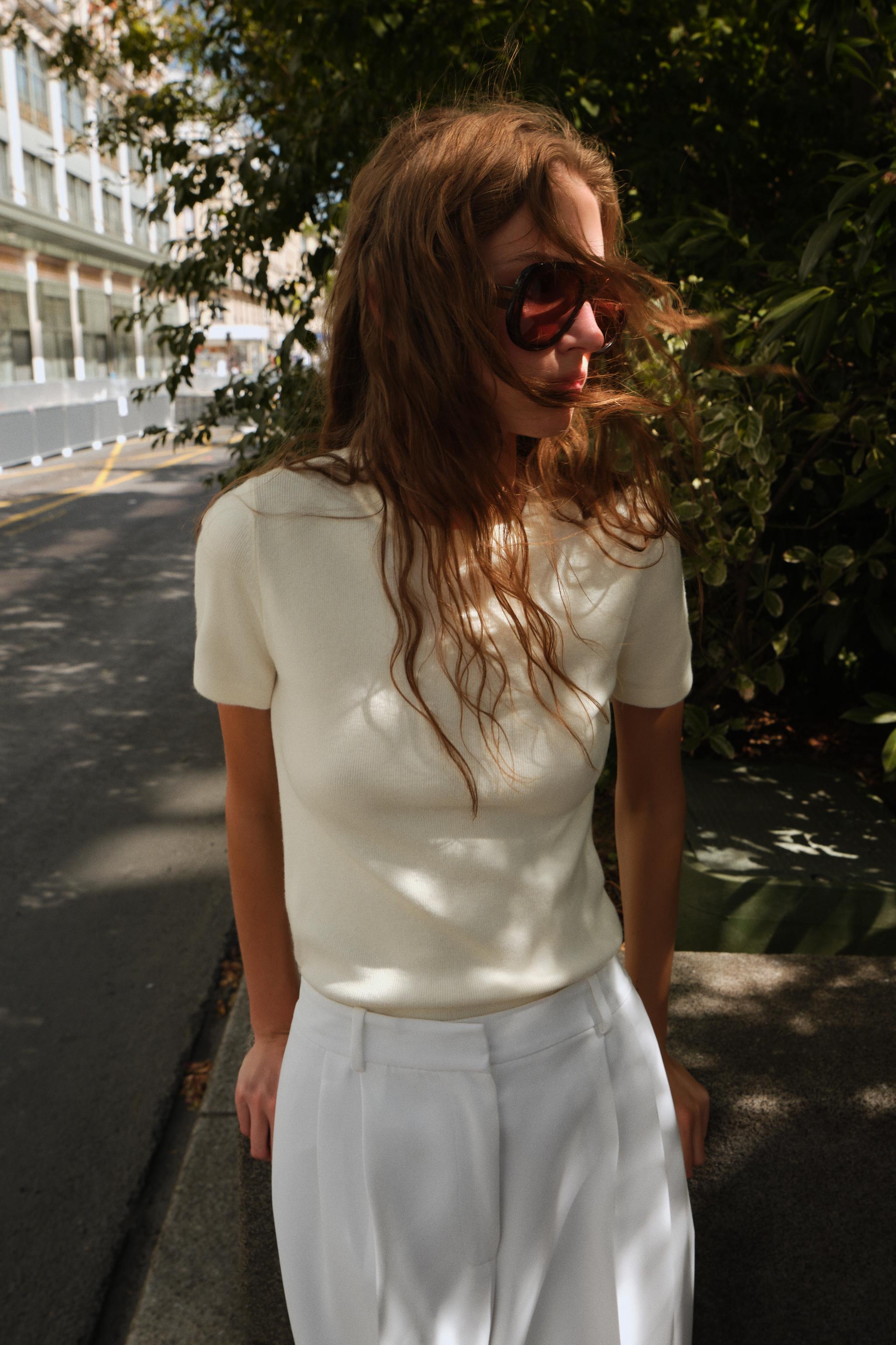 SOFT FEEL SHORT SLEEVE KNIT TOP