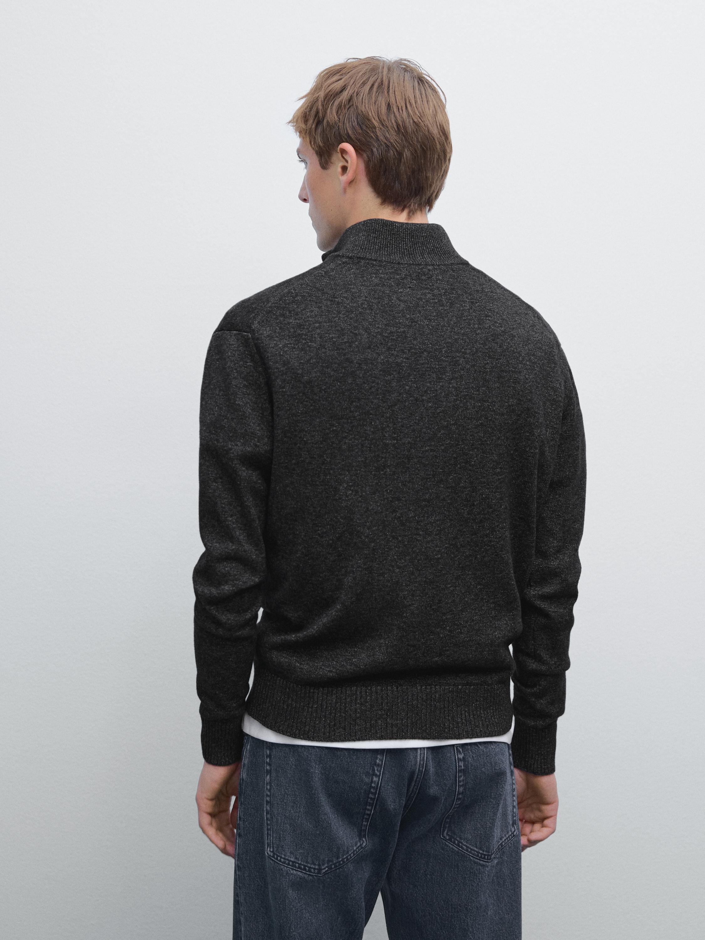 Mock neck knit sweater