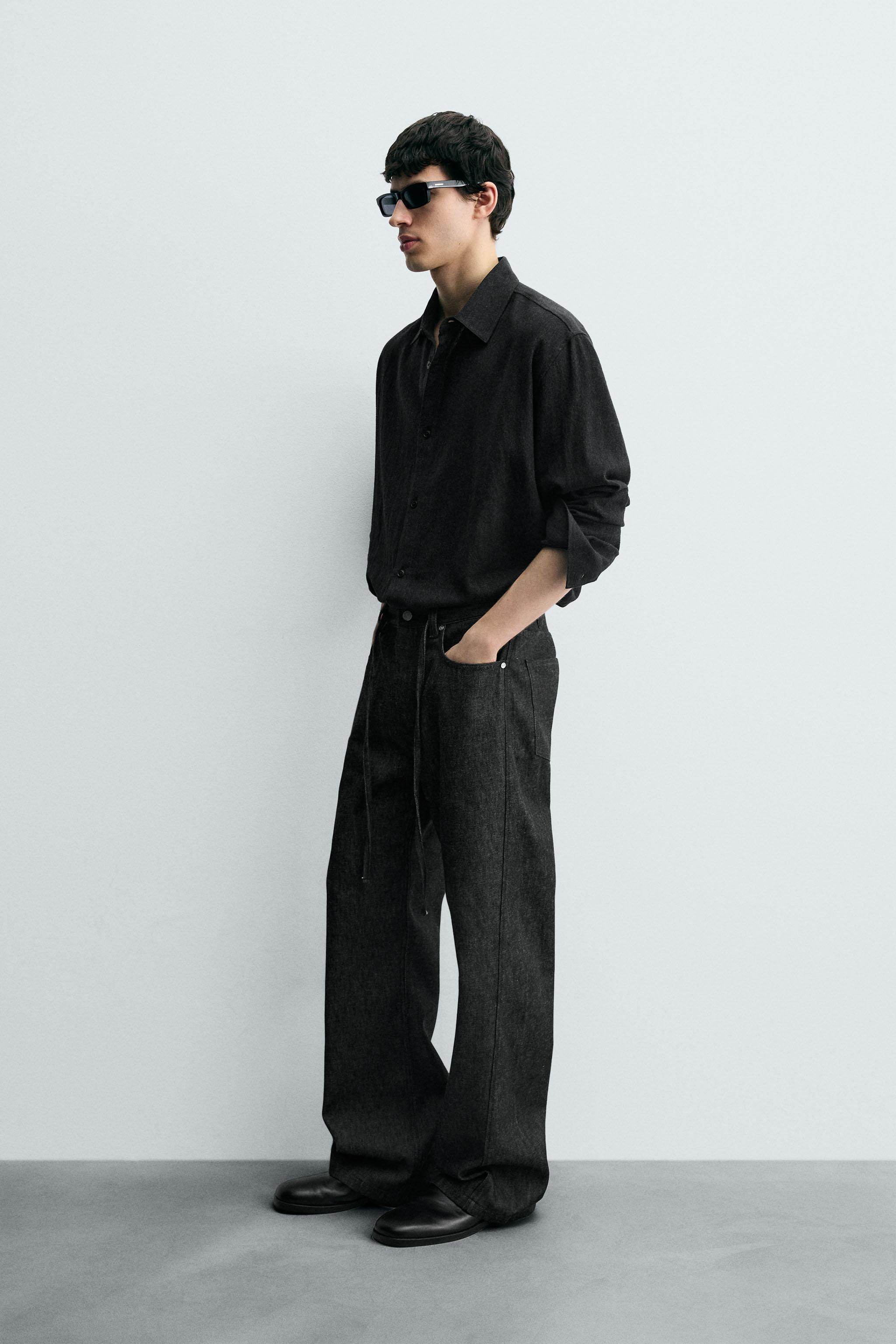 RELAXED FLARE FIT JEANS