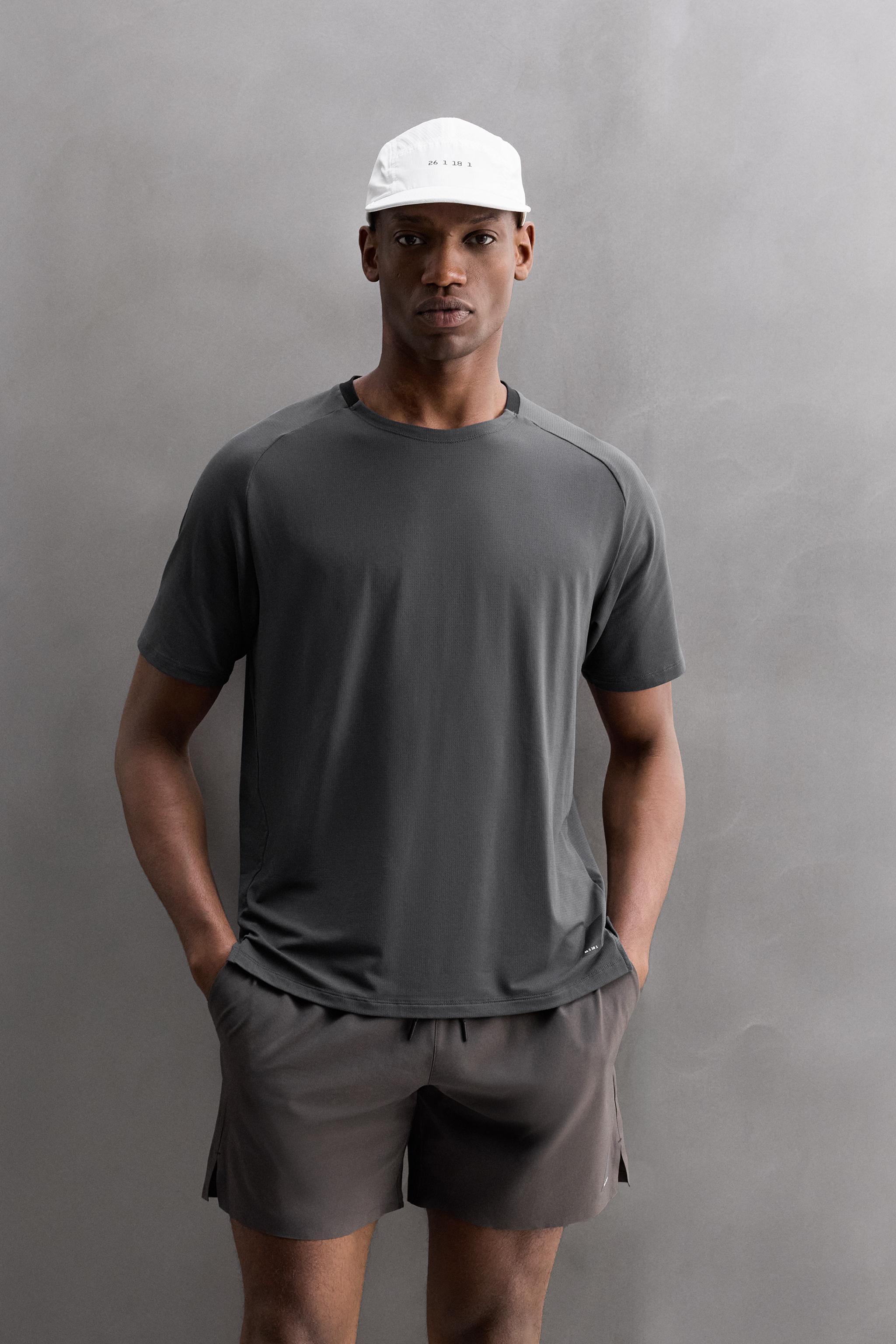 TEXTURED TRAINING T-SHIRT
