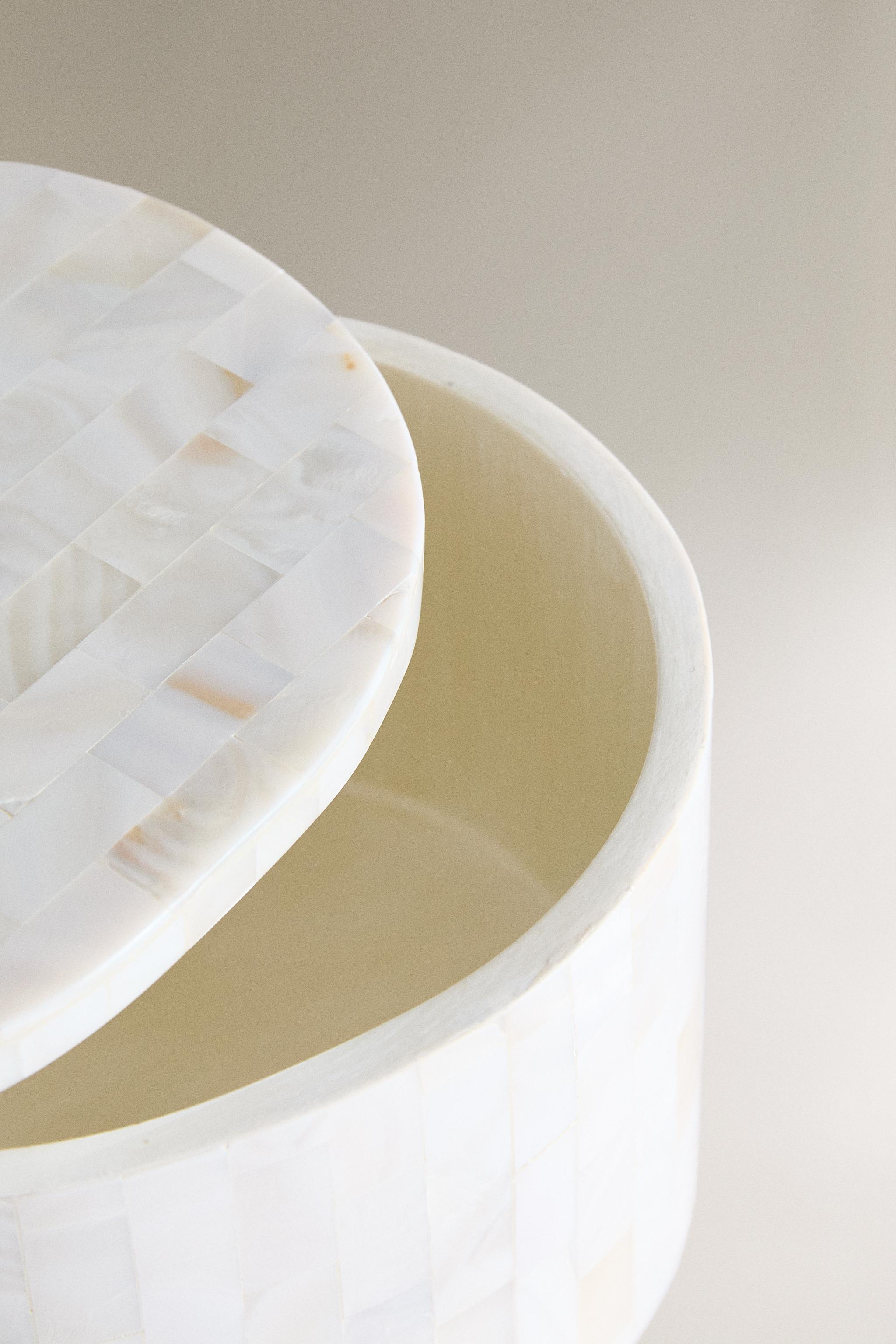 MOTHER-OF-PEARL-EFFECT BATHROOM STORAGE JAR