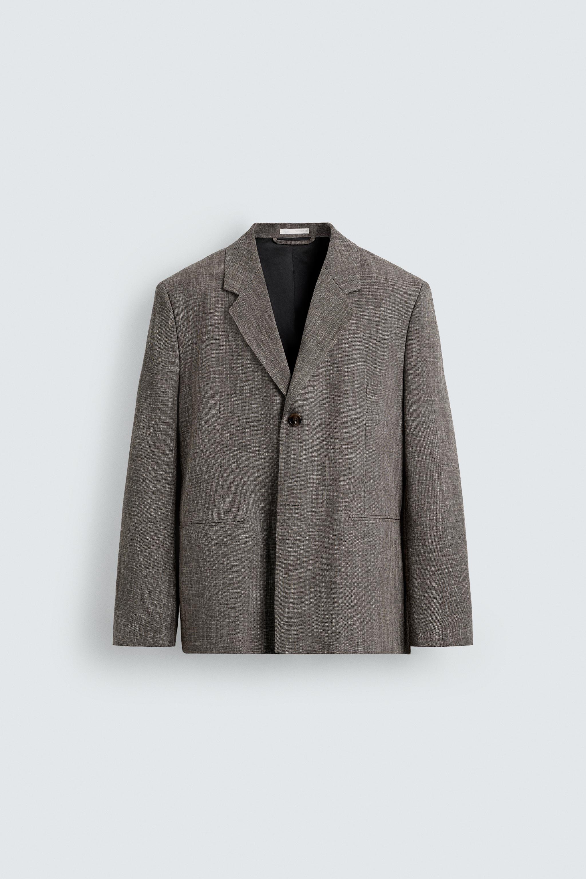 TEXTURED SUIT JACKET