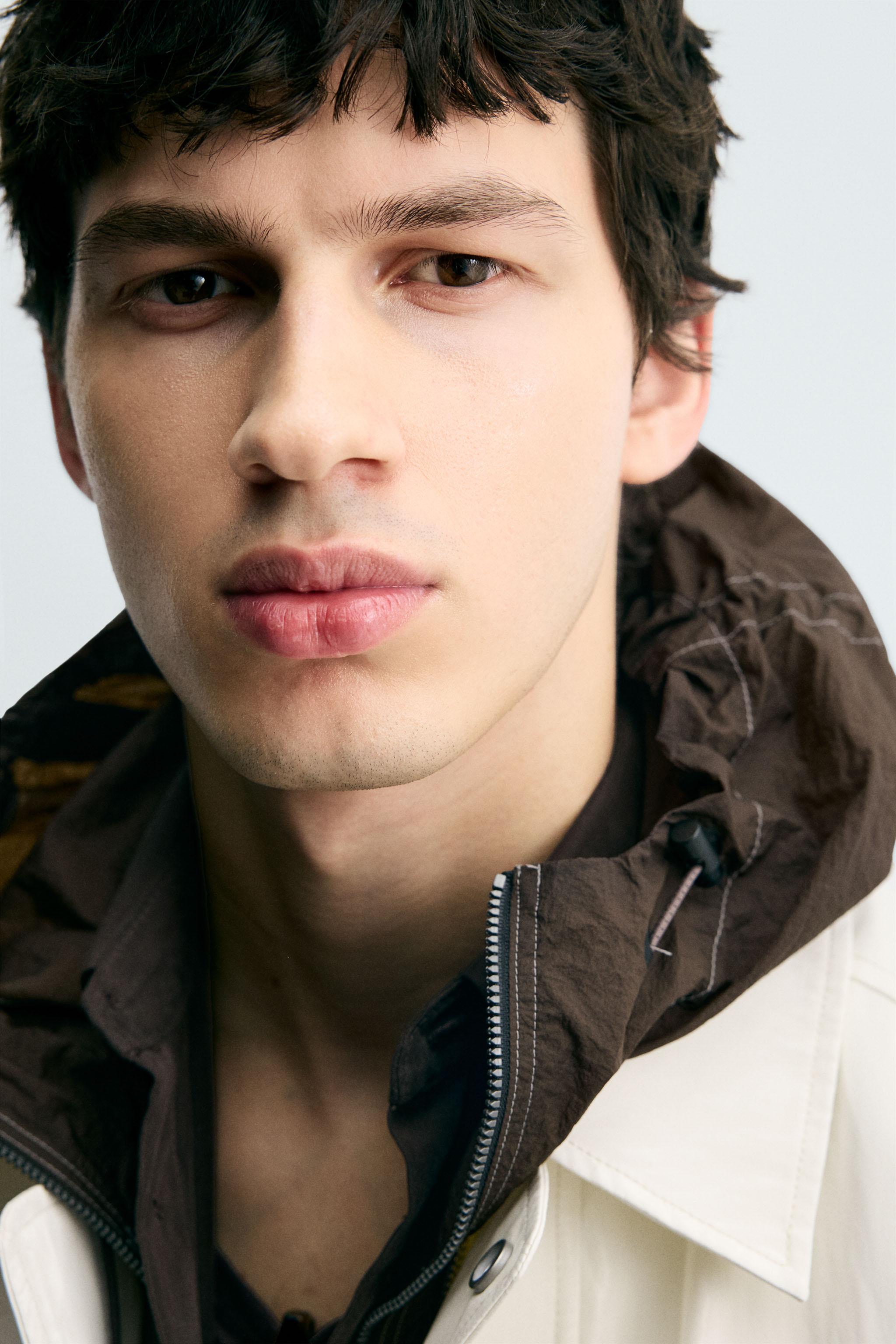 RELAXED FIT JACKET WITH SHINY FINISH