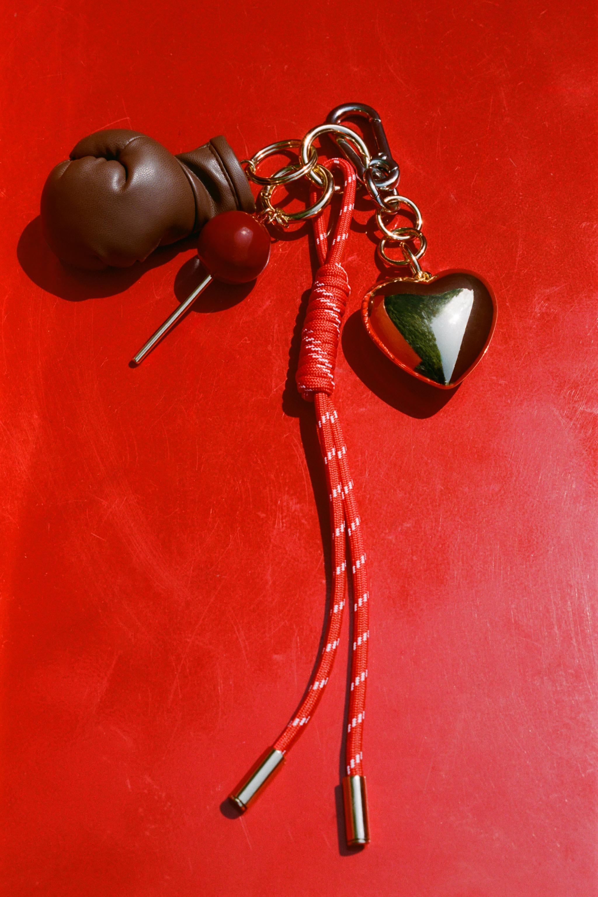 HEART GLOVE MULTI-CHARM KEYCHAIN