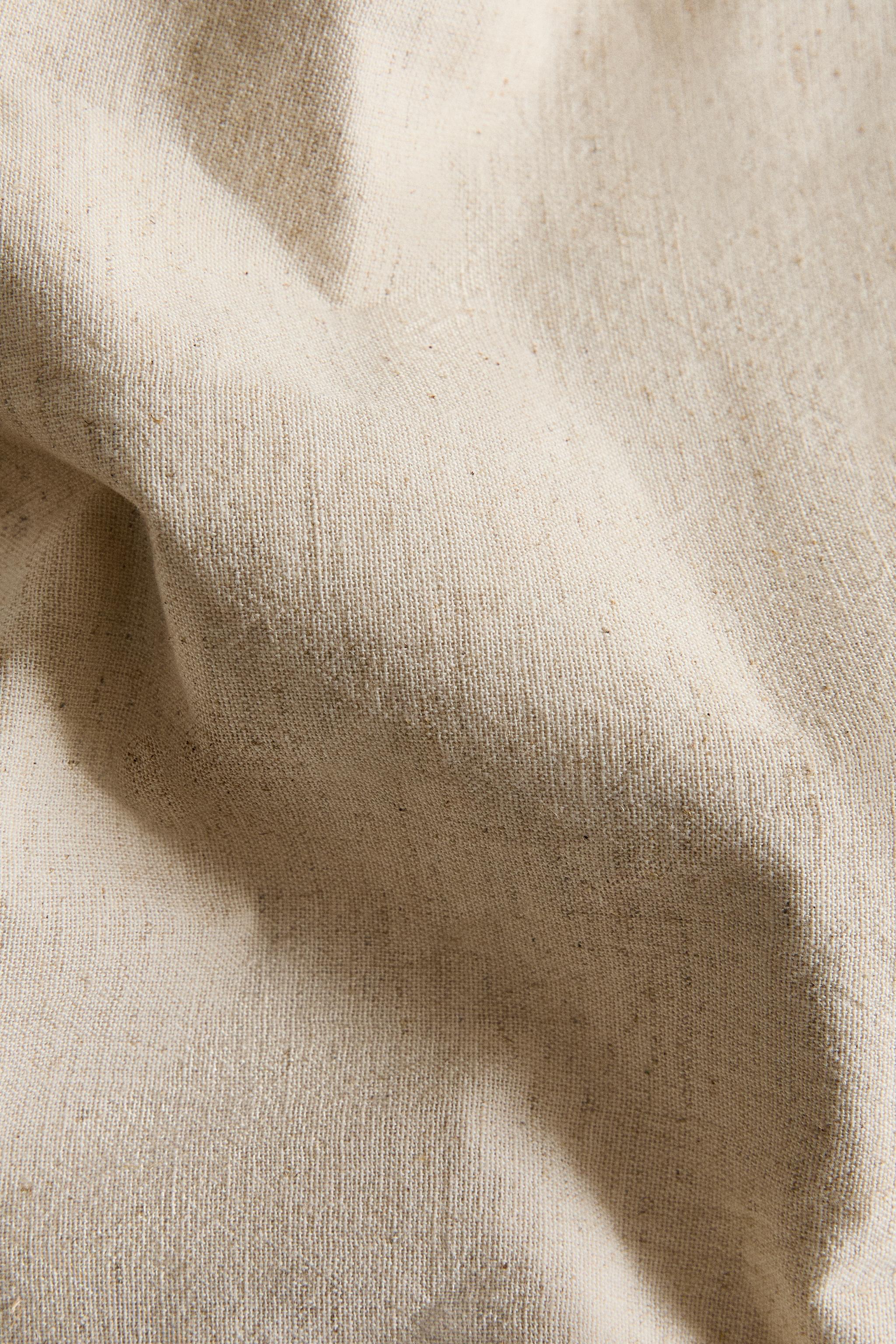 PLACEMAT WITH PLANTS EMBROIDERY