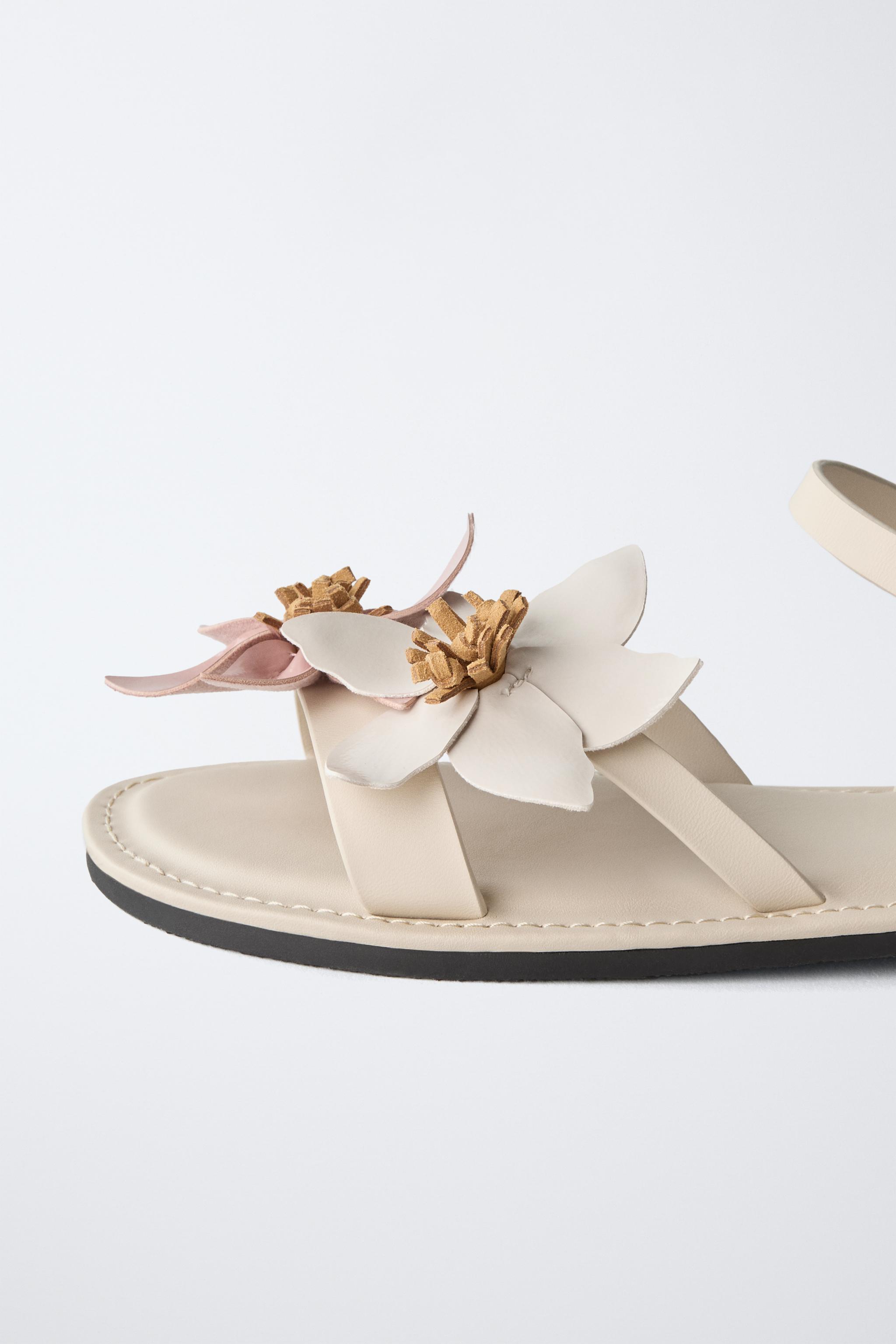 3D FLOWER SANDALS