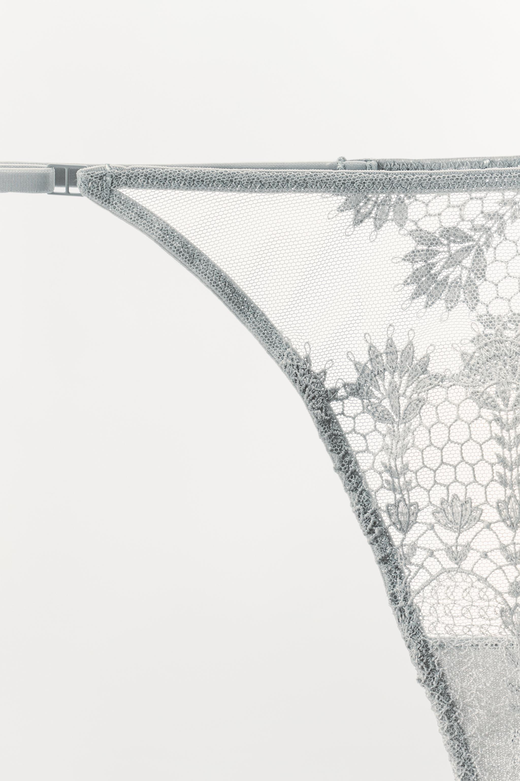 GUIPURE LACE THONG