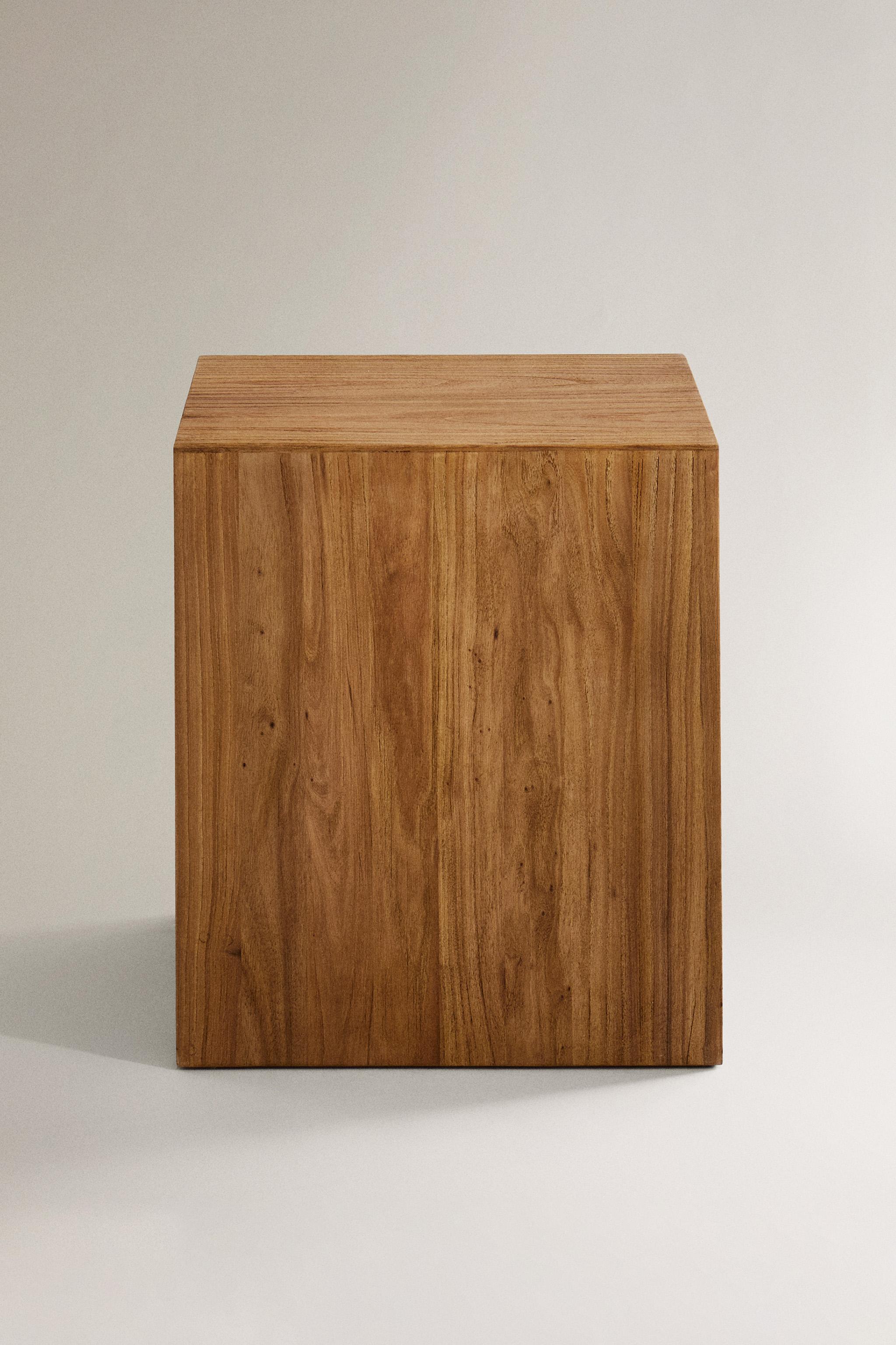 WOODEN CUBE SIDE TABLE