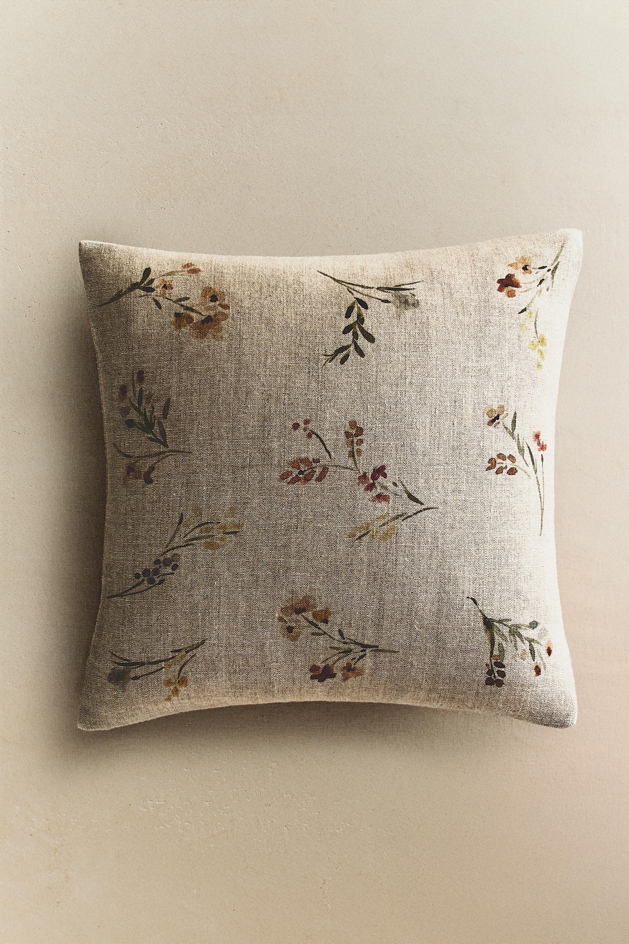 FLORAL PRINT THROW PILLOW COVER