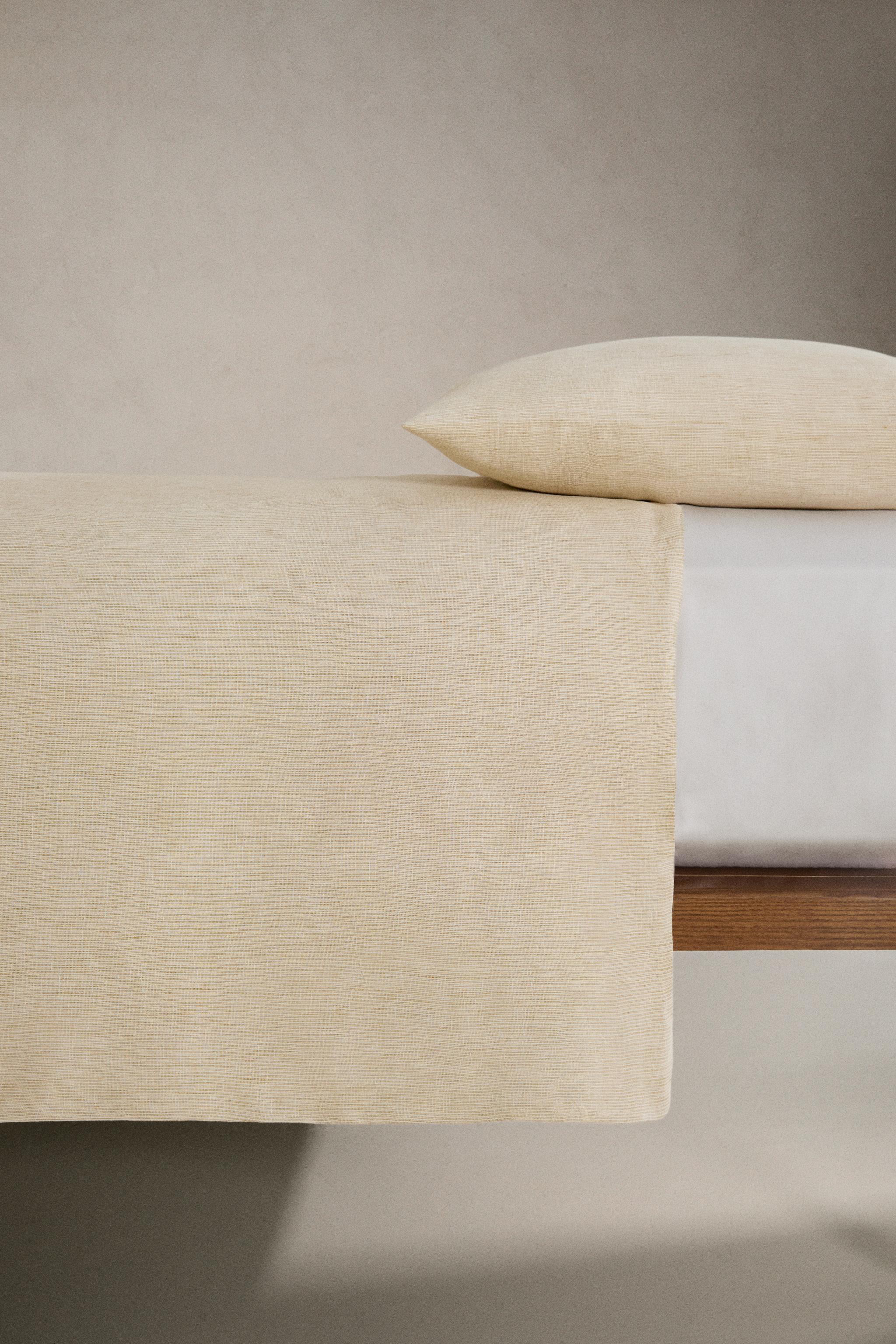 TEXTURED STRIPED DUVET COVER