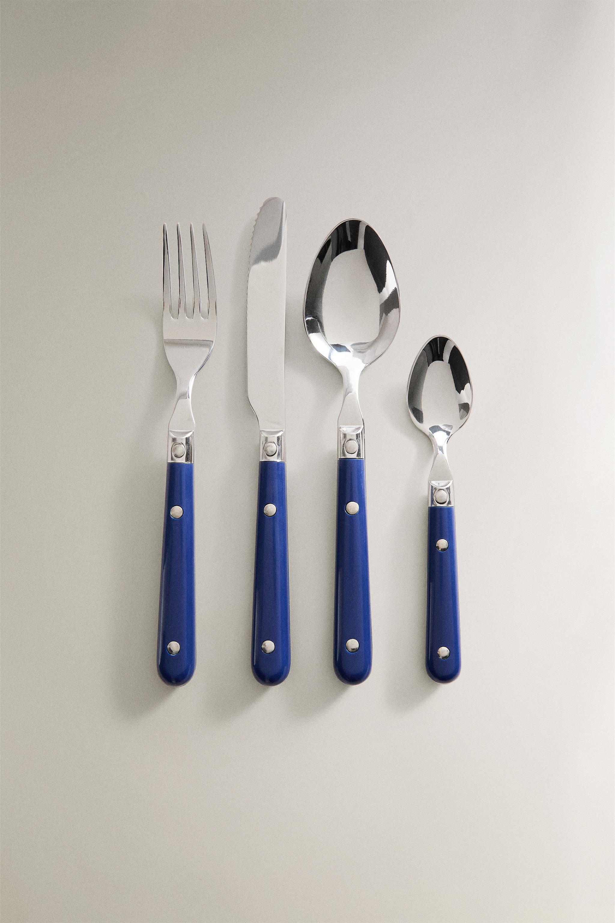 4-PIECE FLATWARE SET WITH A BLUE HANDLE