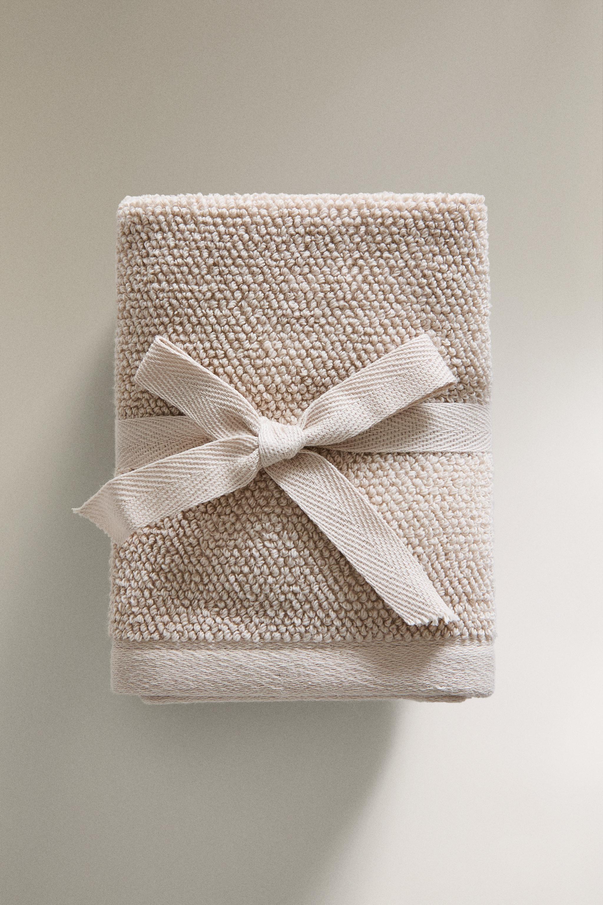 SET OF RICE STITCH COTTON HAND TOWELS (SET OF 3)