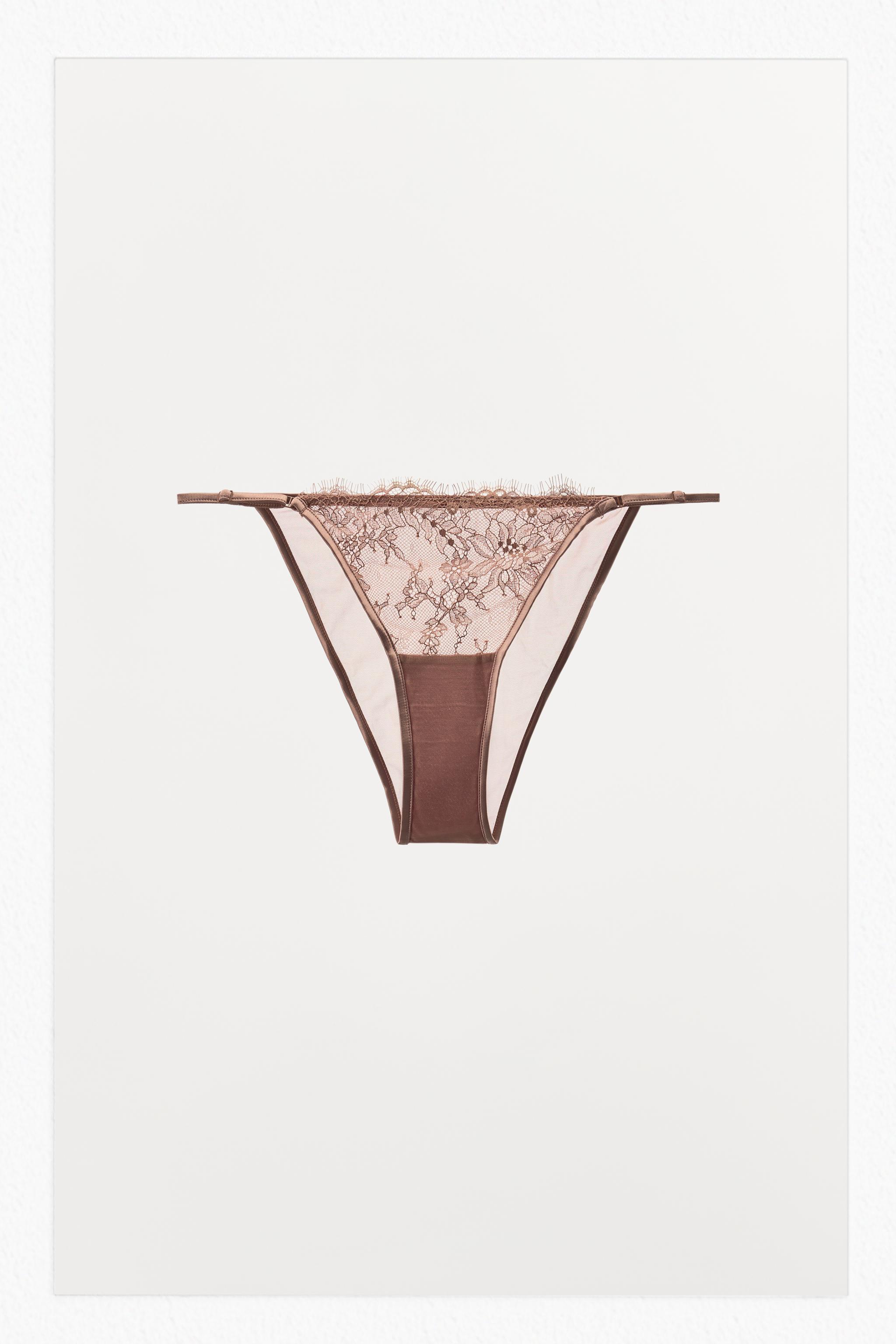 FLORAL EMBROIDERED LACE PANTIES