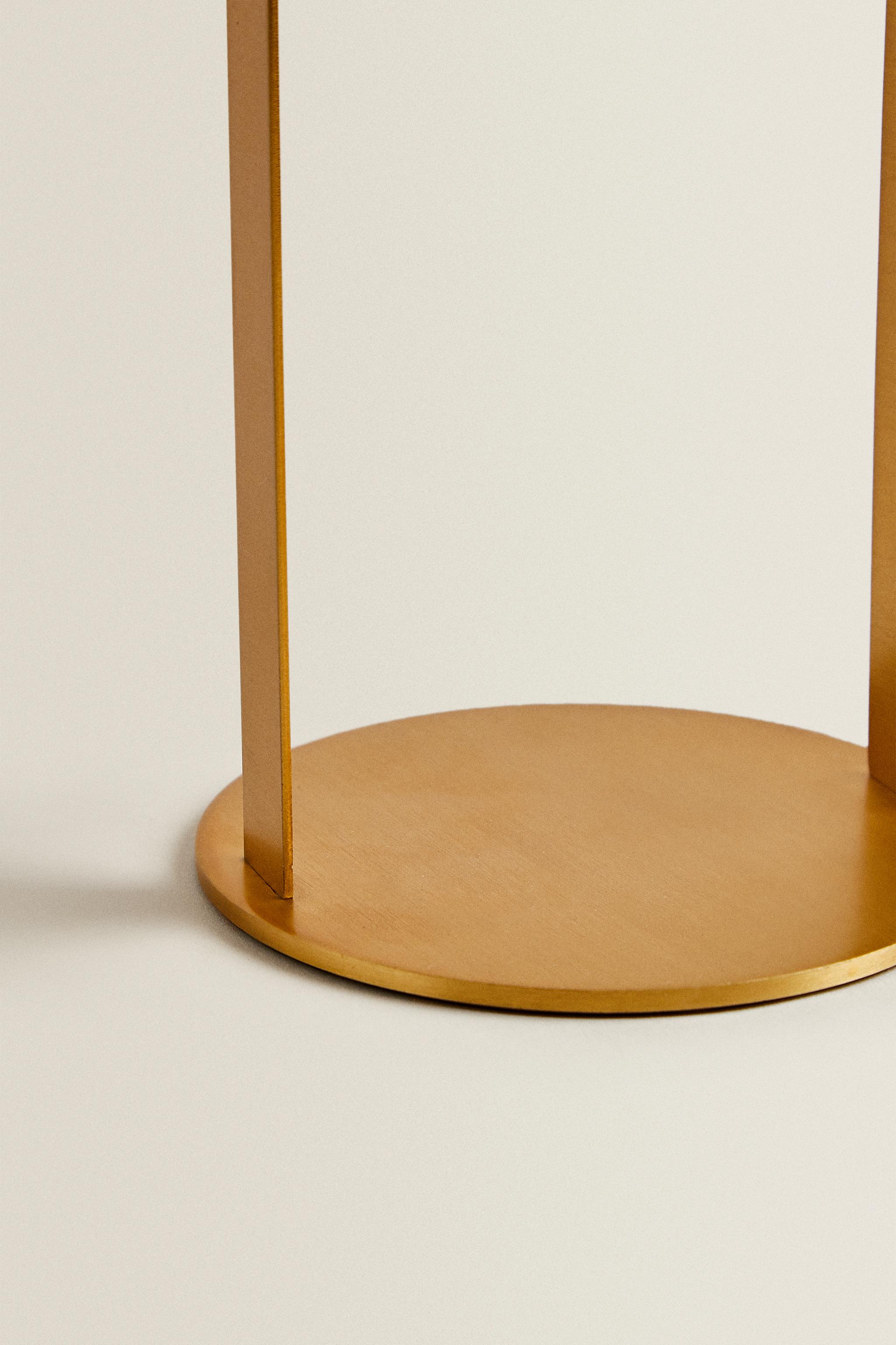 LAMP | USB RECHARGEABLE TABLE SPOTLIGHT