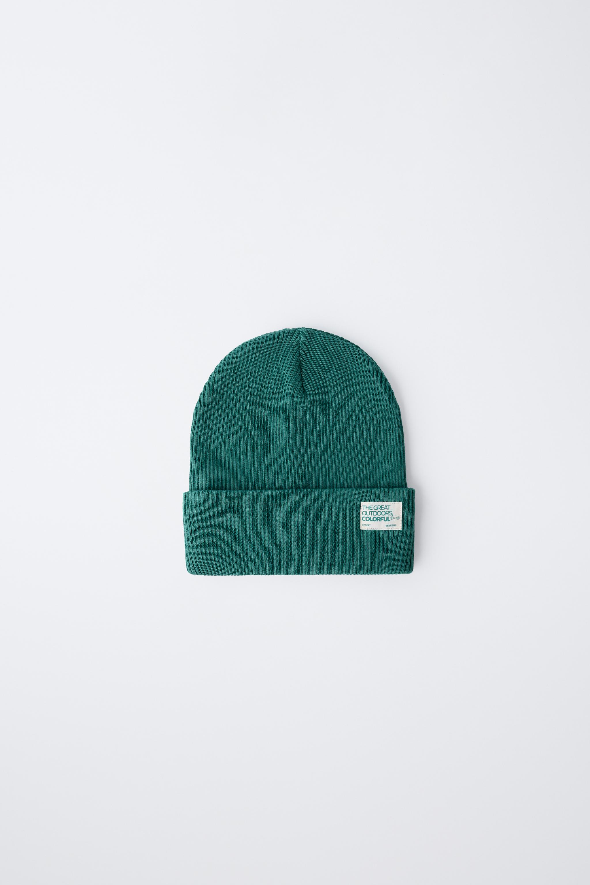 RIBBED KNIT HAT WITH LABEL