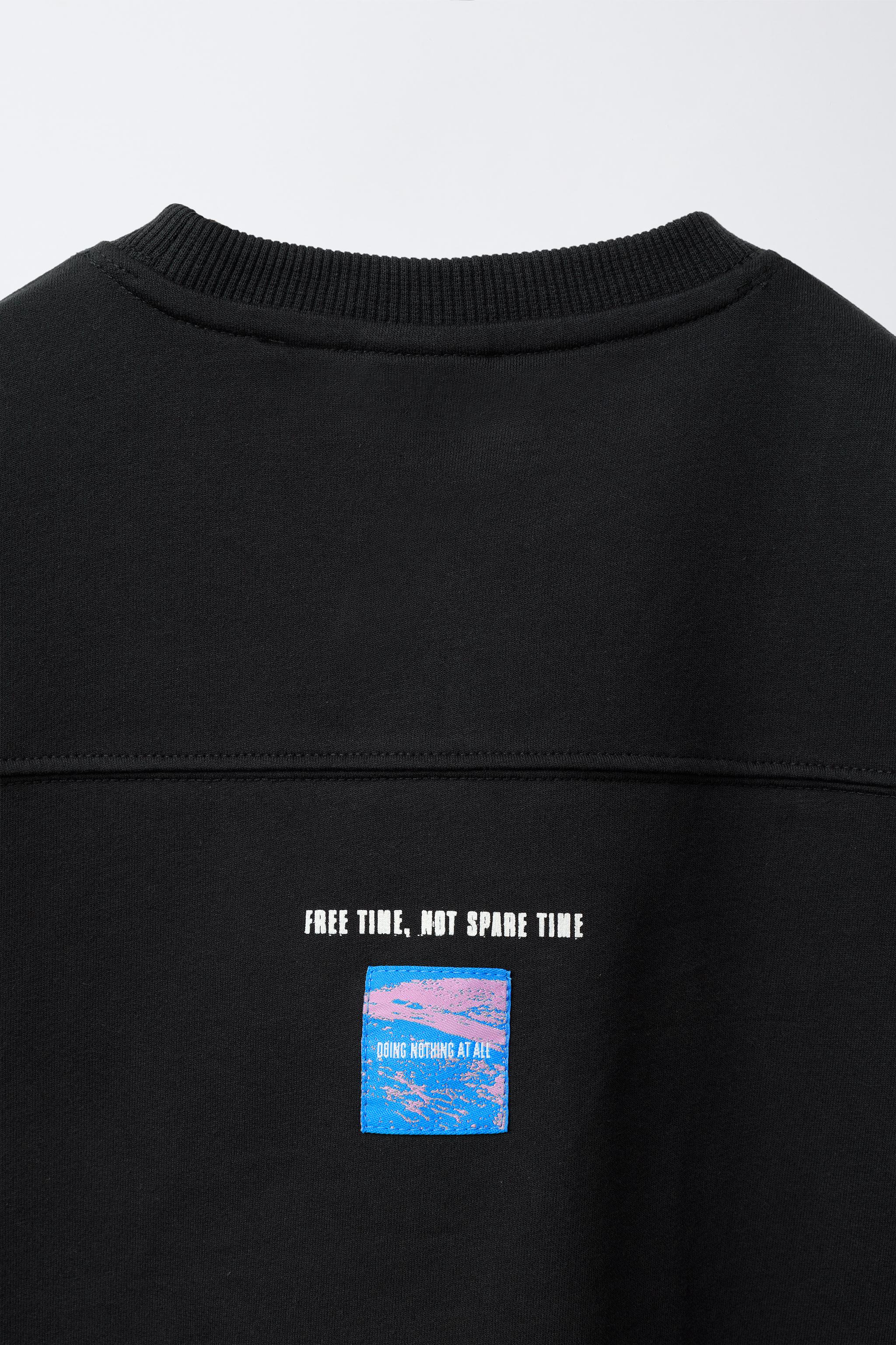 RAISED PRINT T-SHIRT