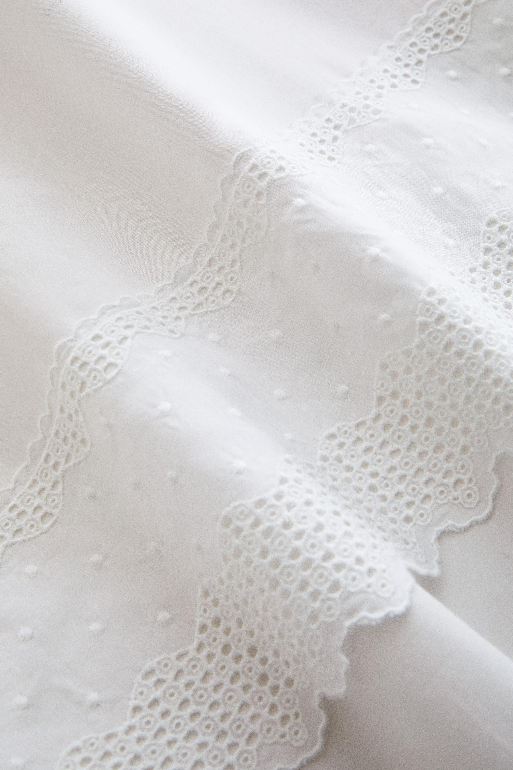 EMBROIDERED DUVET COVER