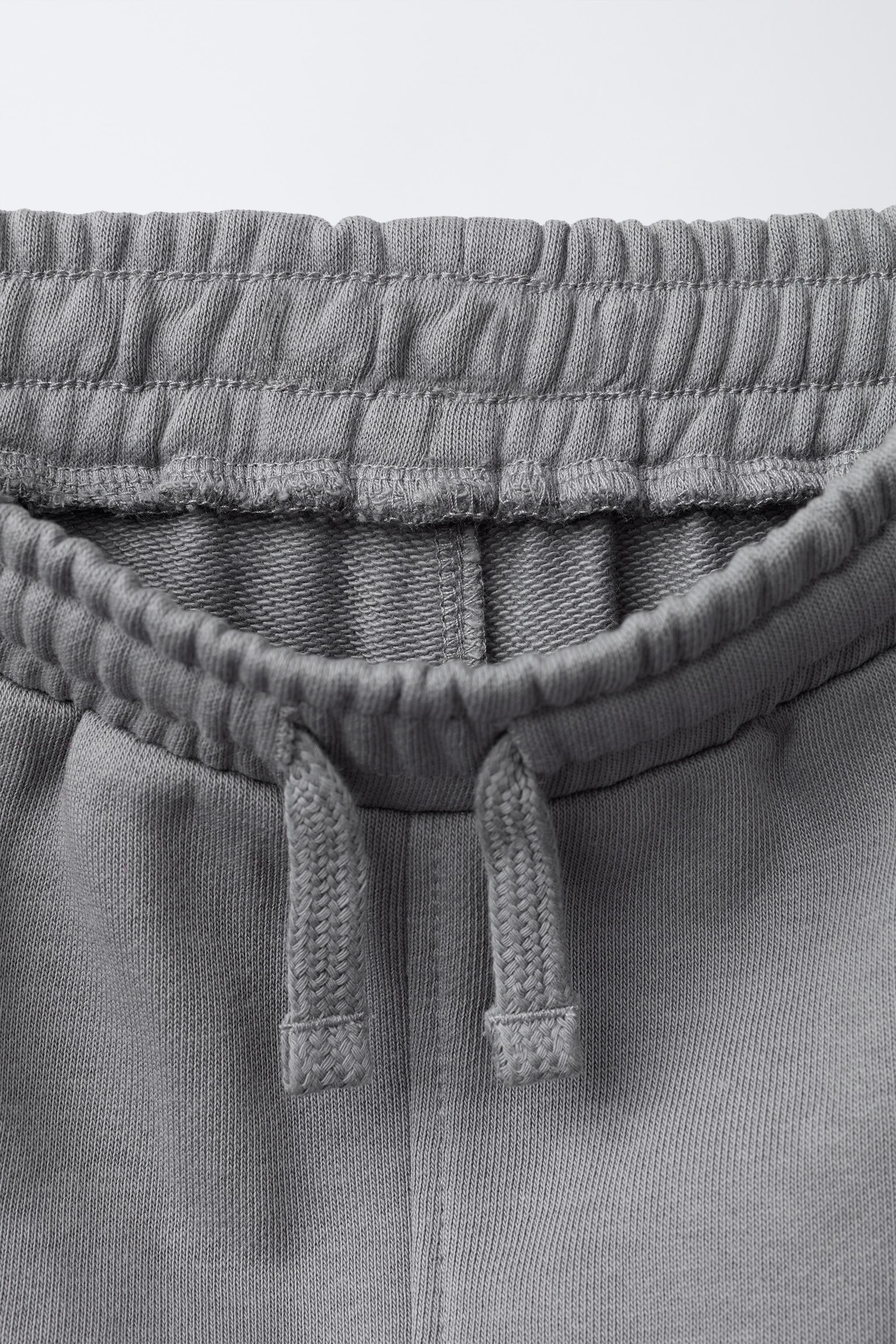 TEXT PRINT SWEATSHIRT AND JOGGER PANTS SET