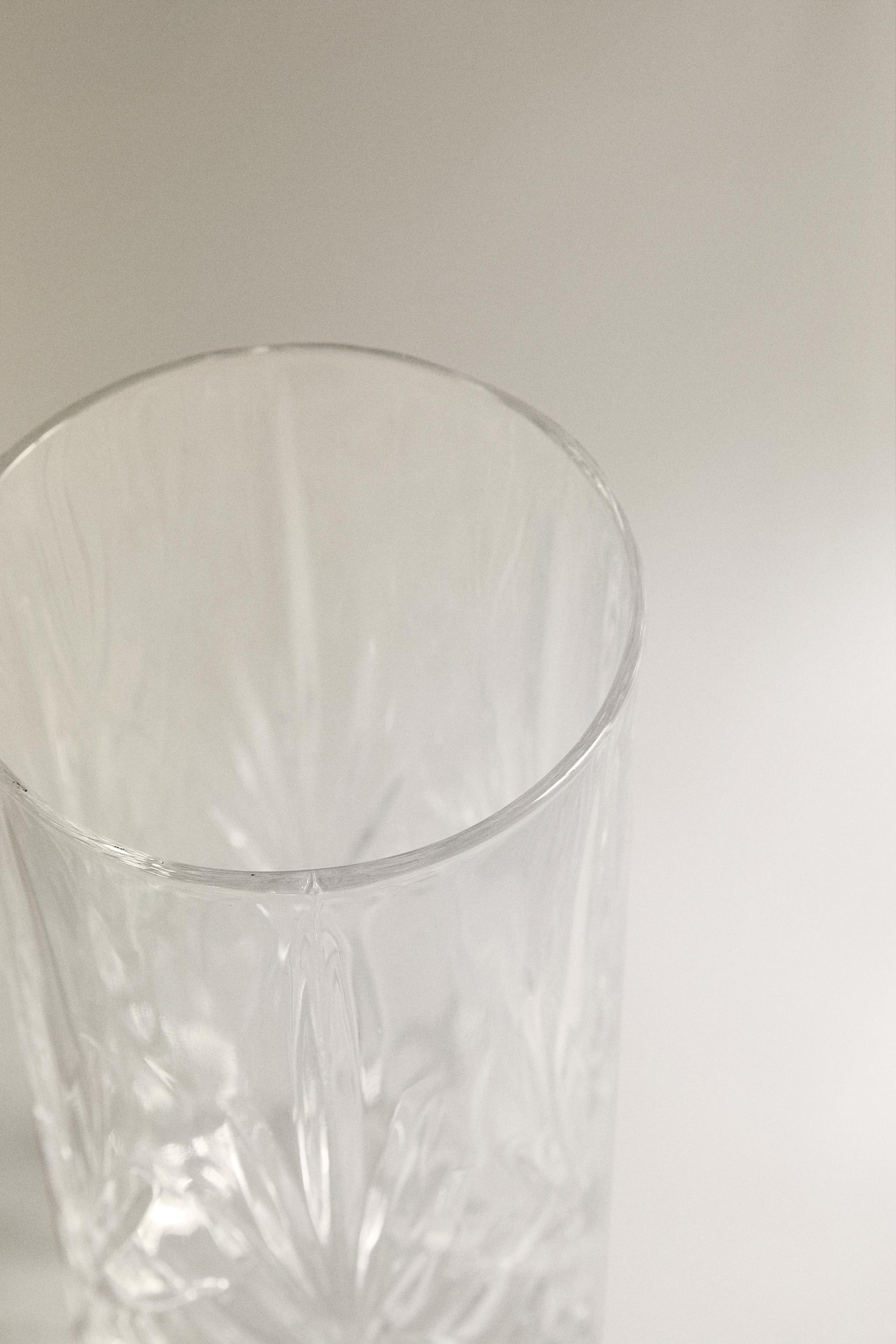 TALL TUMBLER WITH RAISED DESIGN