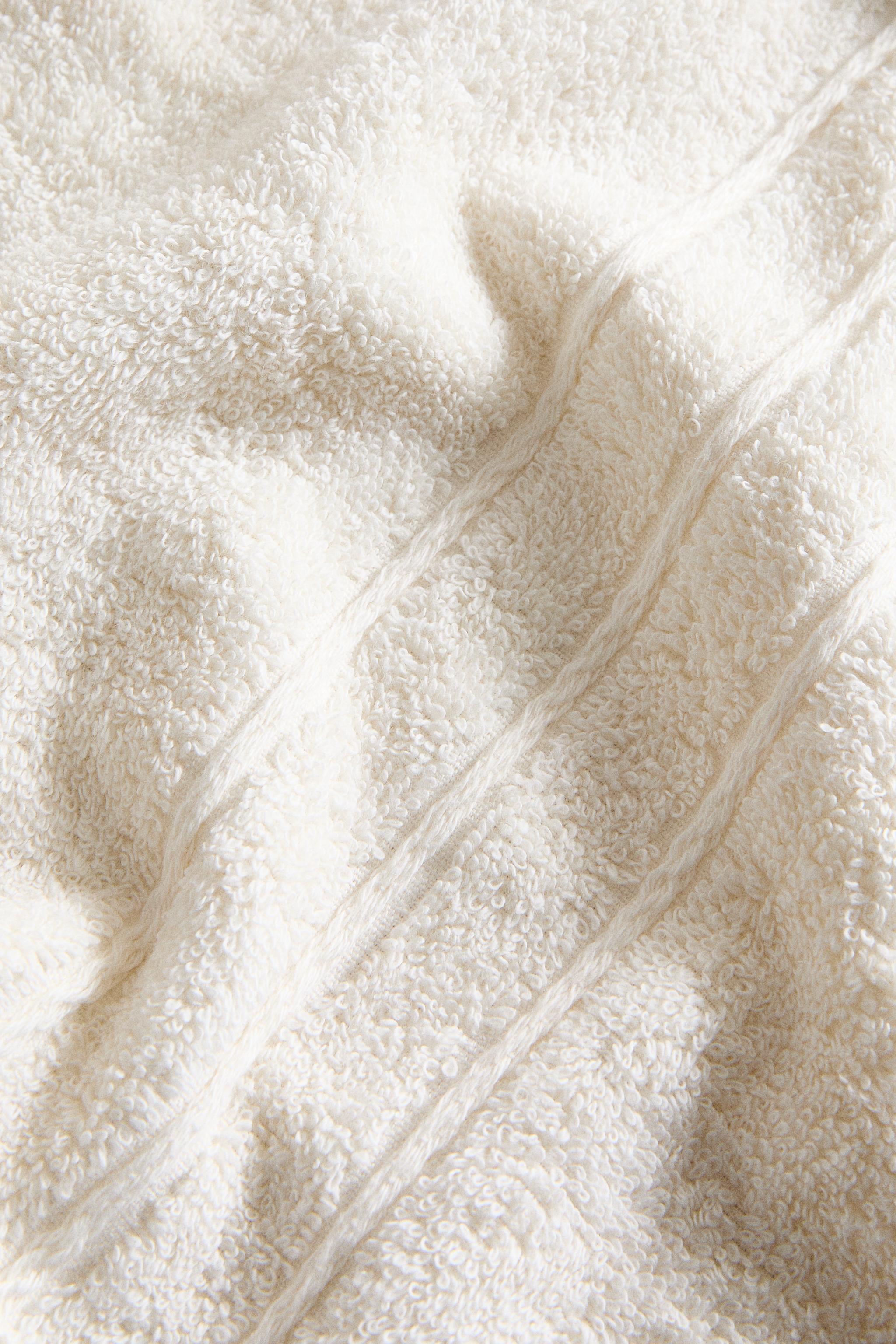 BATH TOWEL WITH BORDER