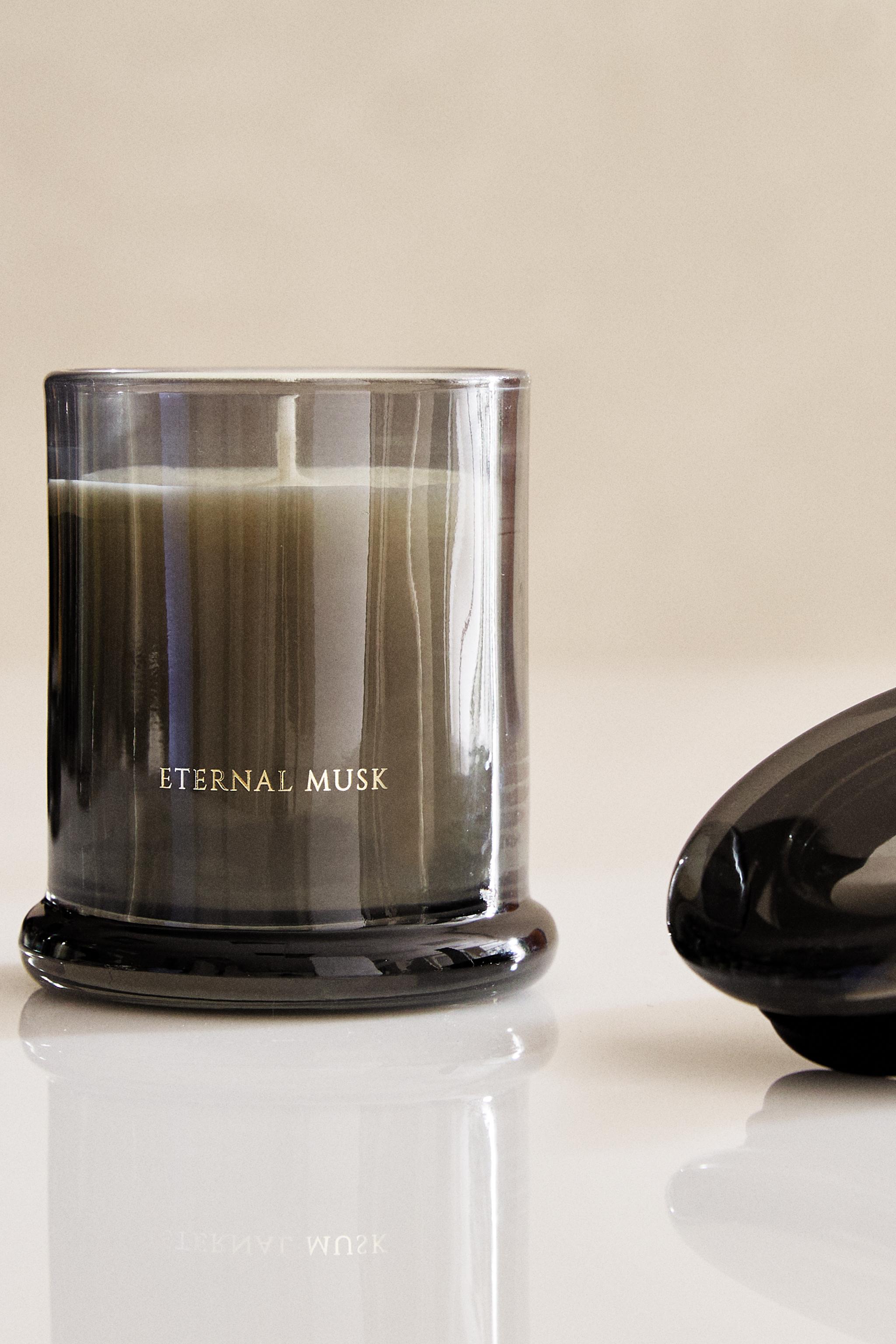 (150 G) ETERNAL MUSK SCENTED CANDLE