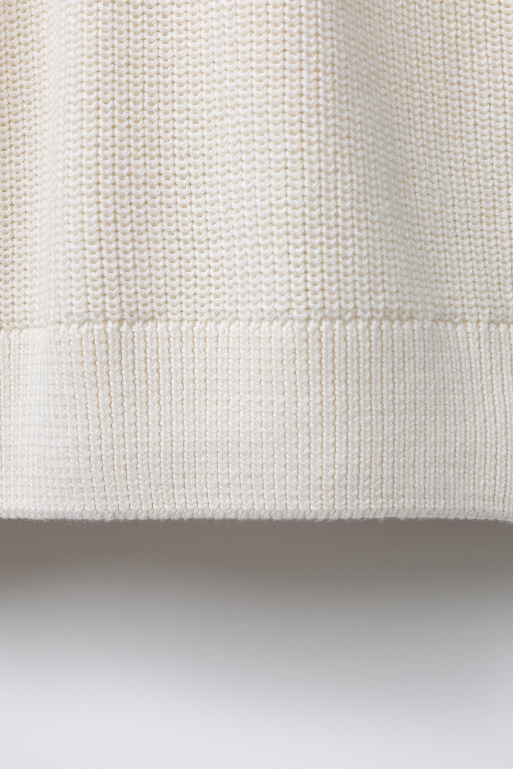 VARSITY CONTRAST KNIT VEST