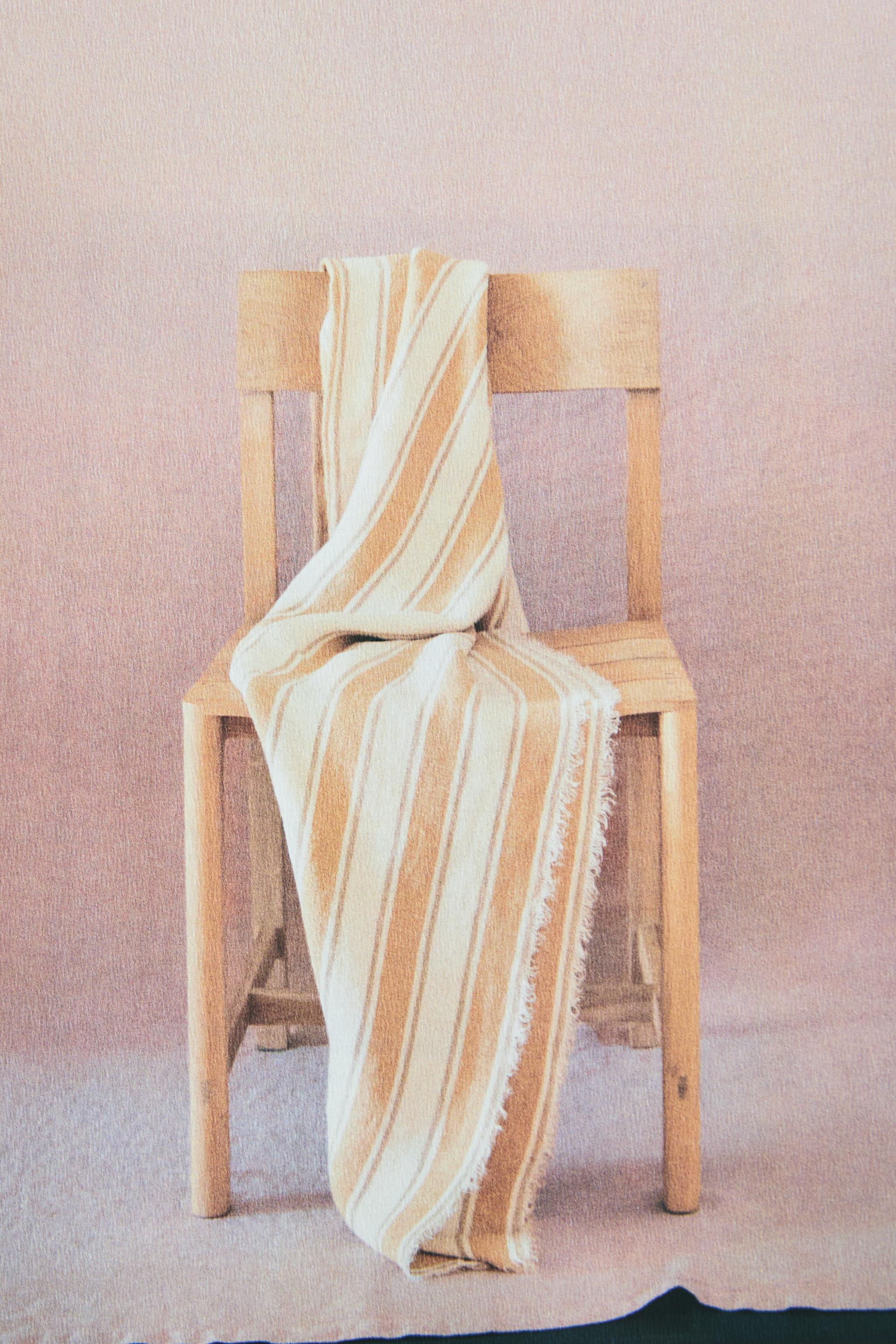 STRIPED LINEN BLANKET